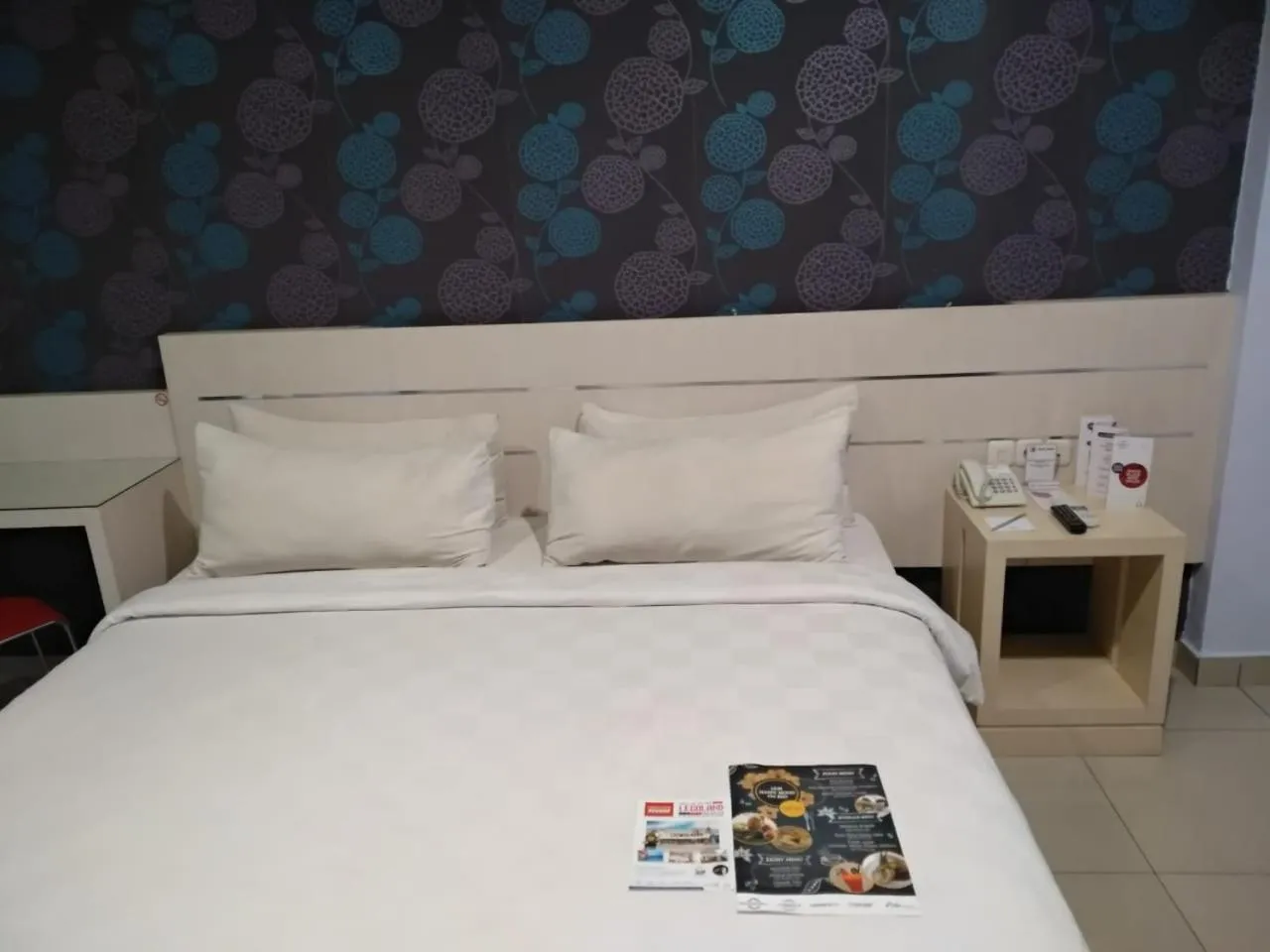 Bed in Cordela Hotel Medan