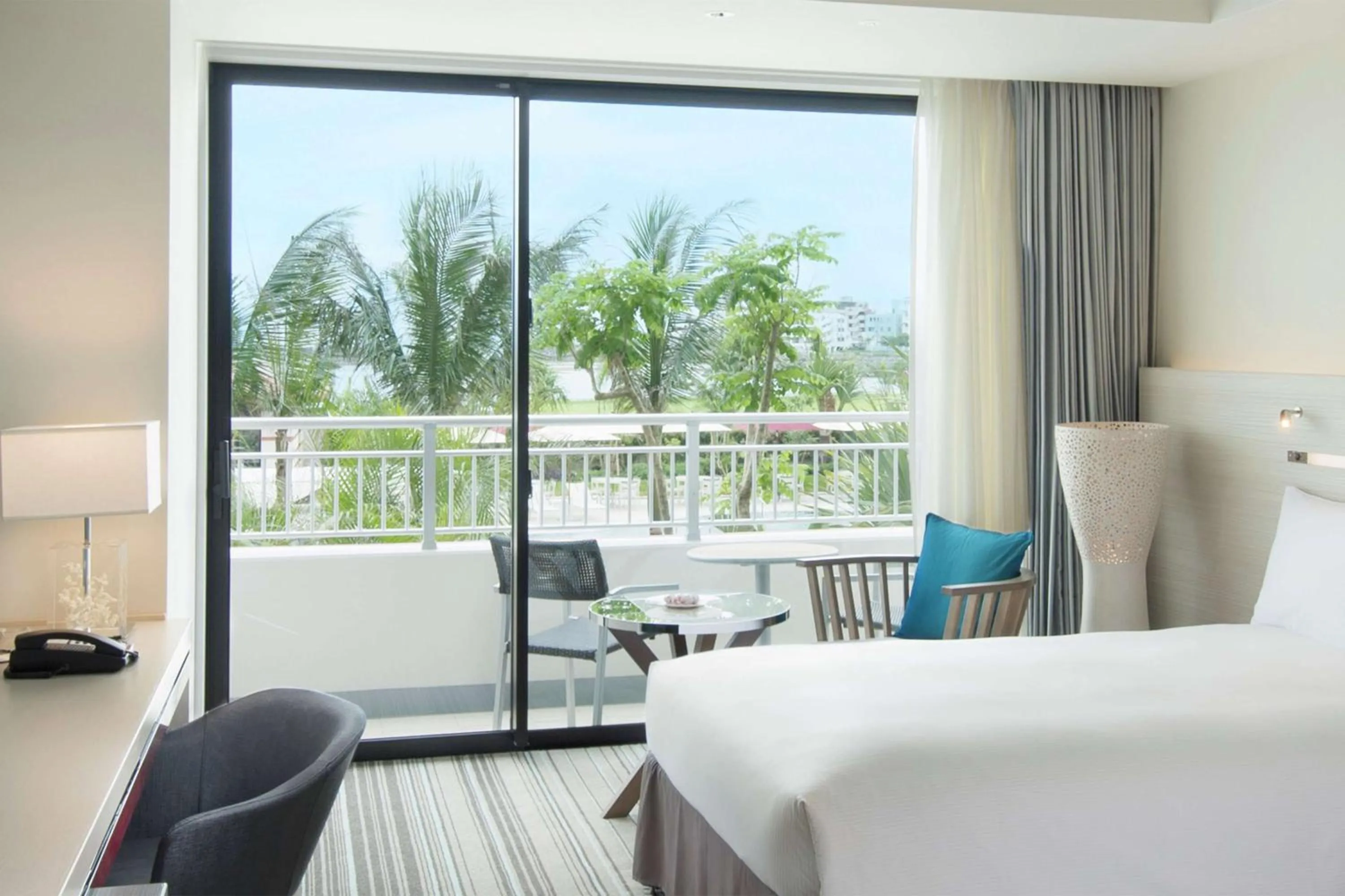 Bed in Hilton Okinawa Chatan Resort