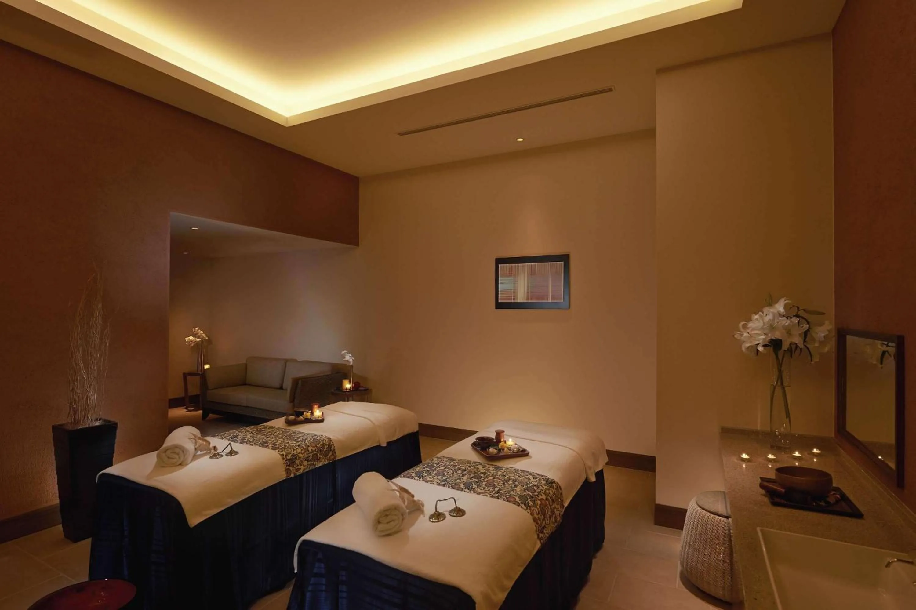 Sports, Bed in Hilton Okinawa Chatan Resort