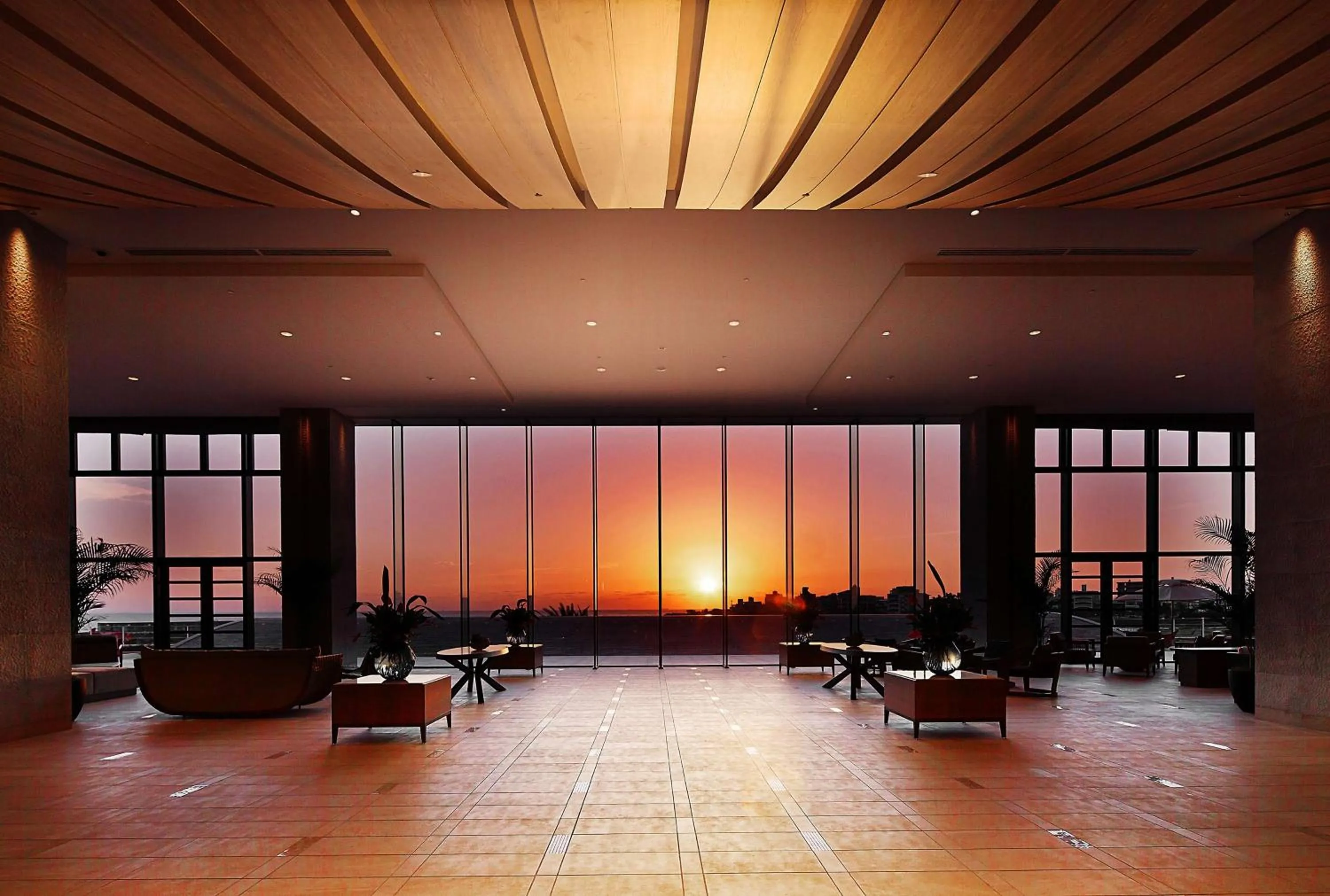 Lobby or reception in Hilton Okinawa Chatan Resort