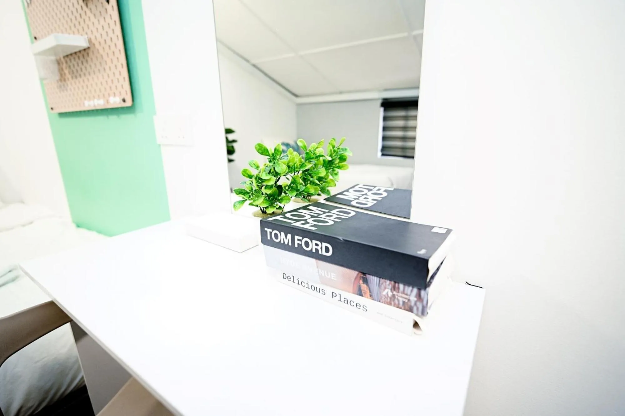 Swing & Pillows @ Beach Street