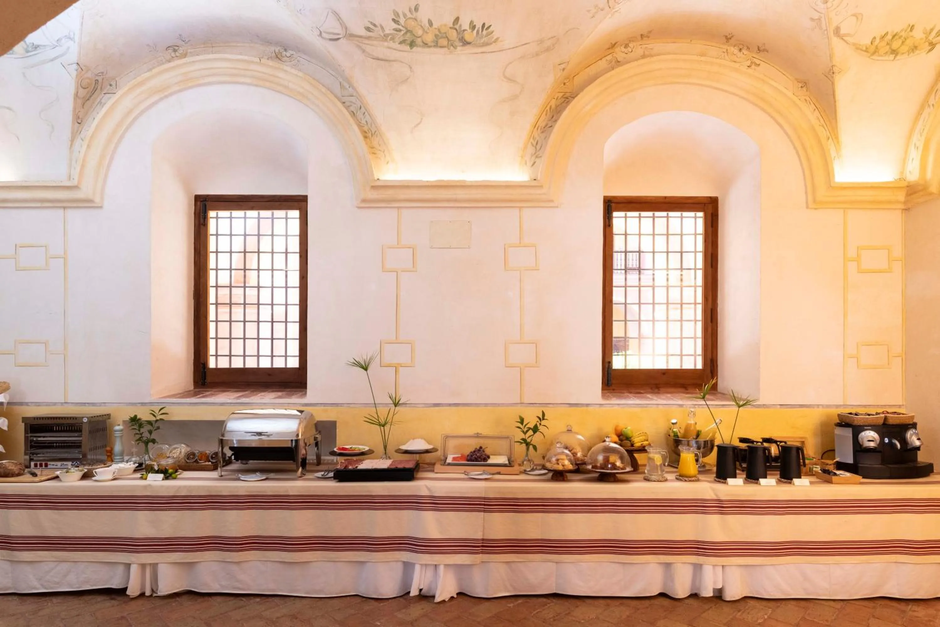 Breakfast in Monasterio de San Francisco