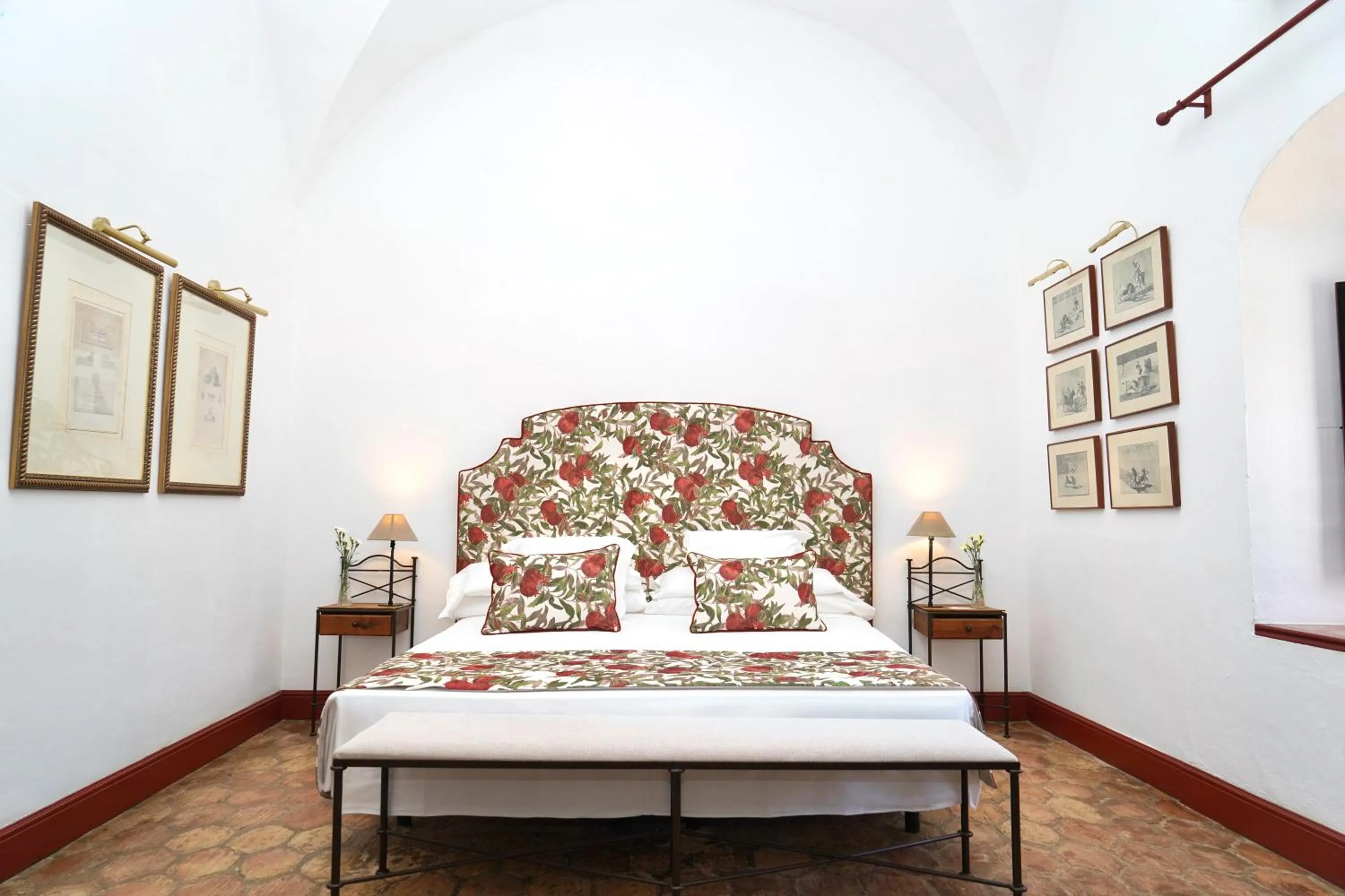 Bedroom, Bed in Monasterio de San Francisco