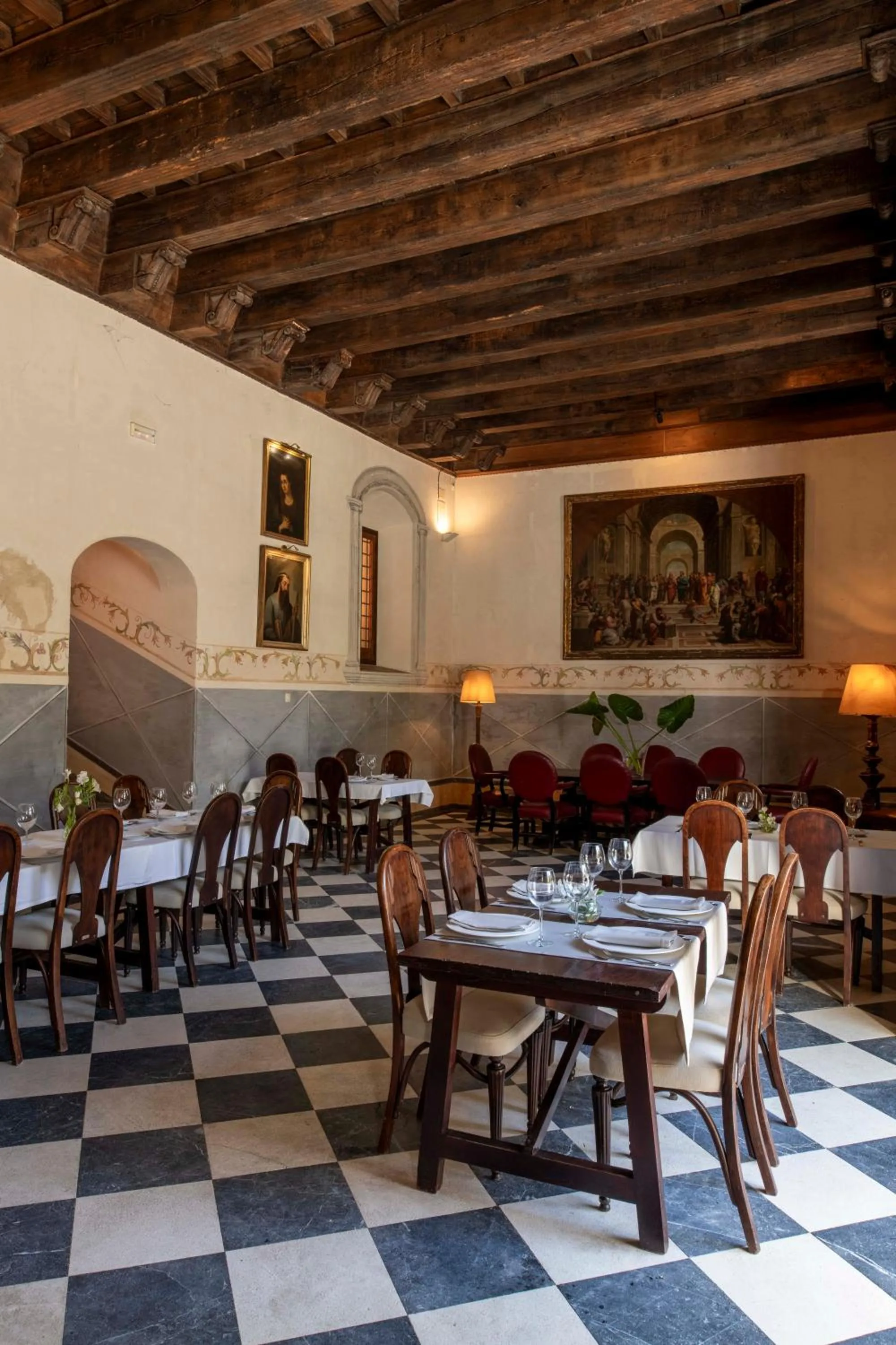 Restaurant/places to eat in Monasterio de San Francisco