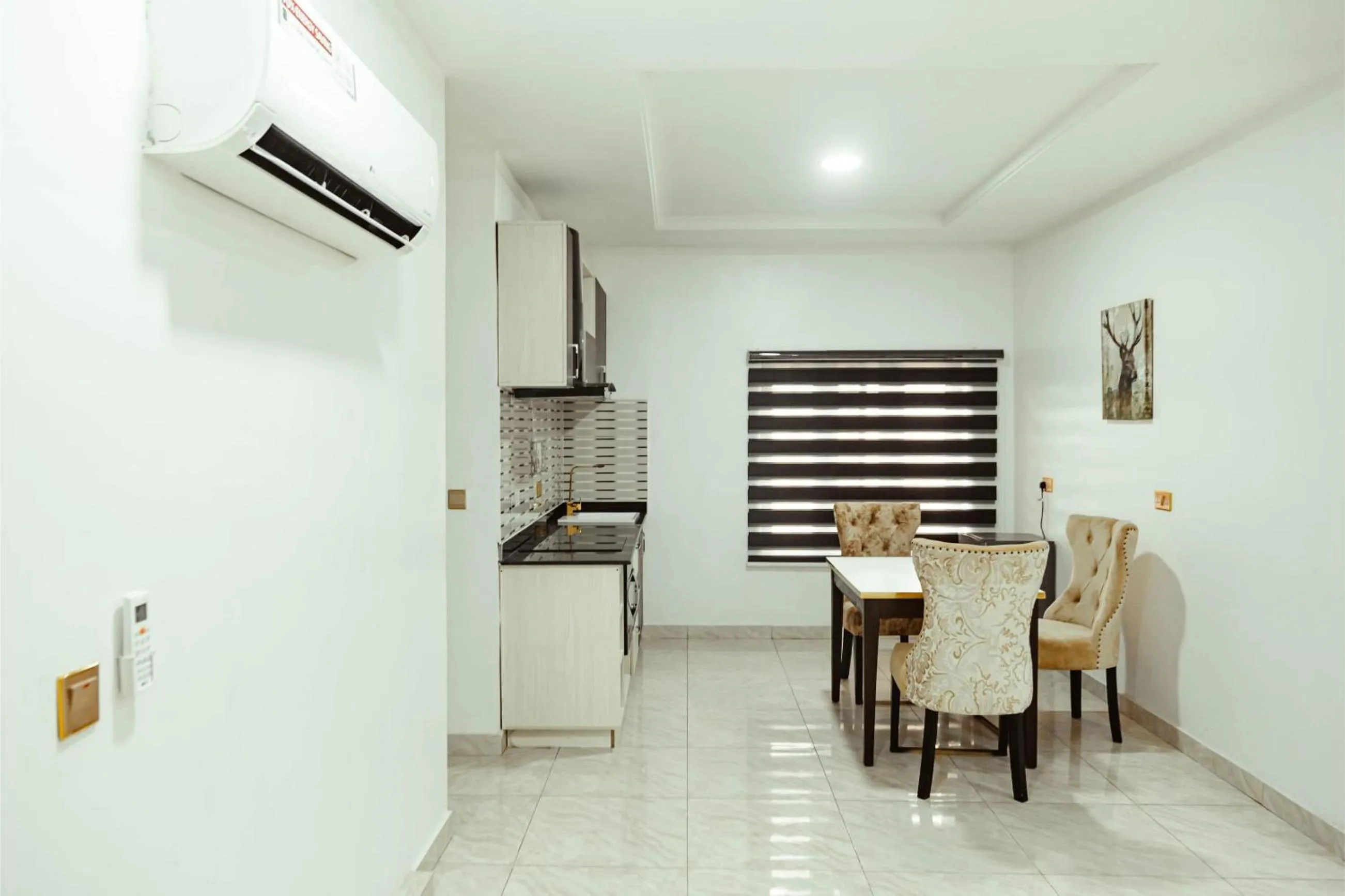 247 Luxury Hotel & Apartment Ajah