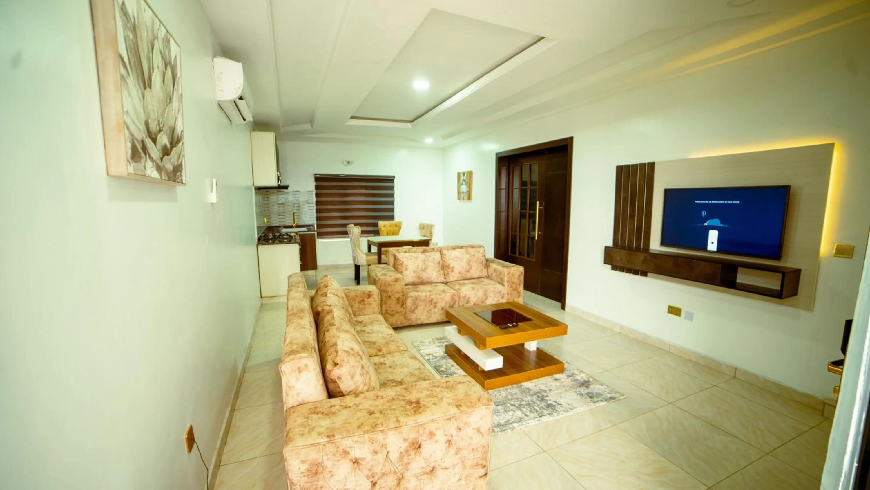 TV and multimedia in 247 Luxury Hotel & Apartment Ajah