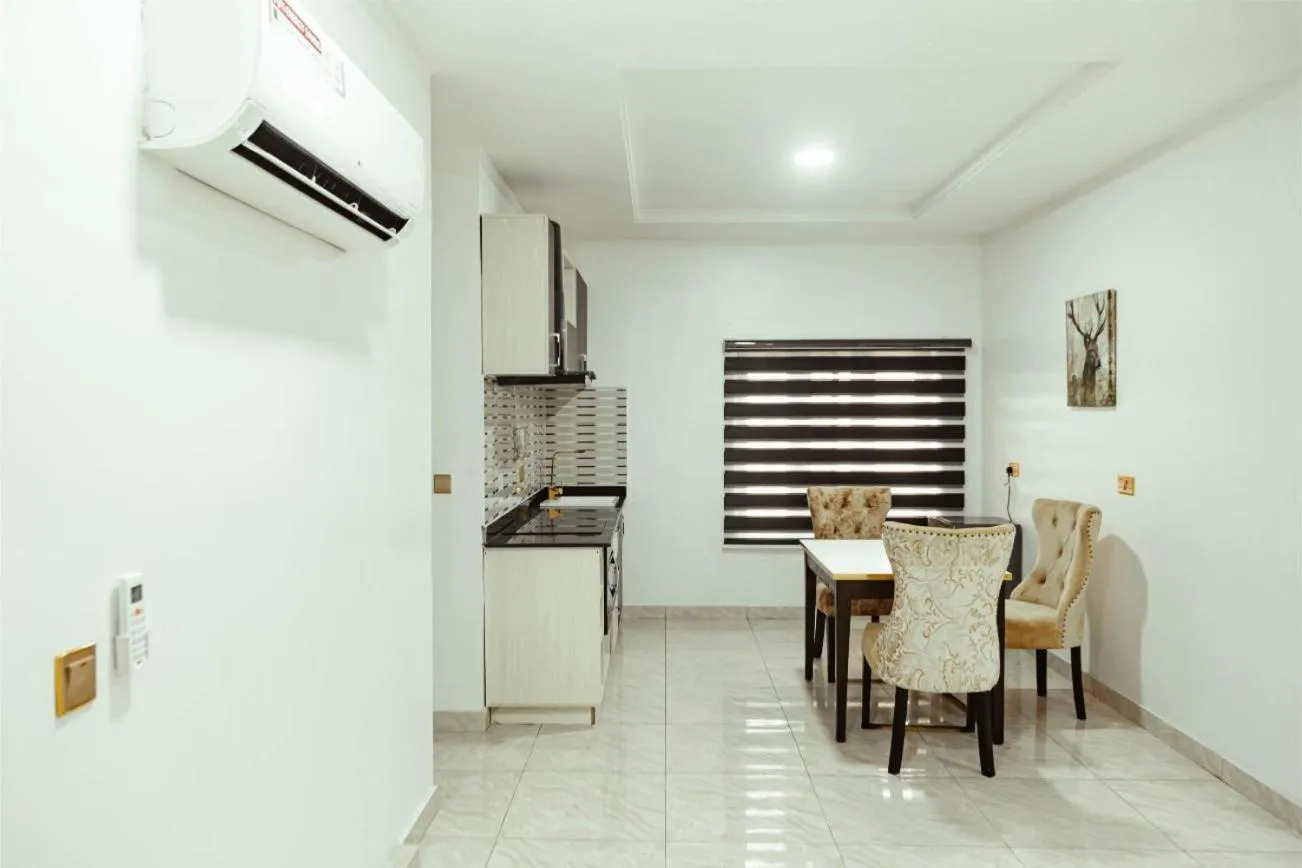 247 Luxury Hotel & Apartment Ajah