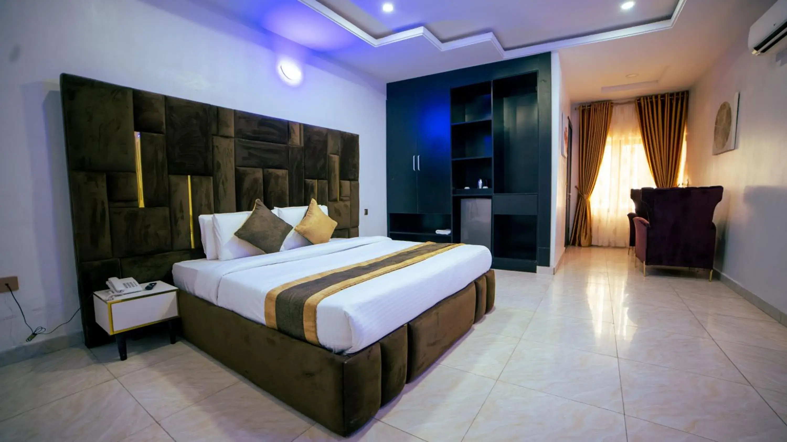 Deluxe King Suite in 247 Luxury Hotel & Apartment Ajah Deluxe King Suite in 247 Luxury Hotel & Apartment Ajah