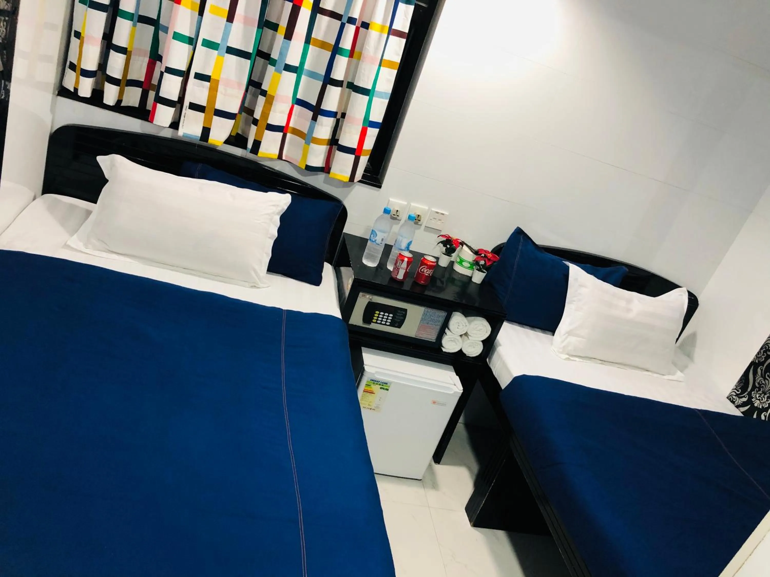 cot, Bed in Australia Lounge