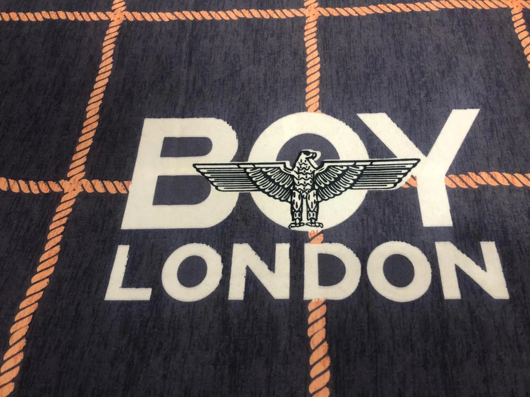 cot in Australia Lounge