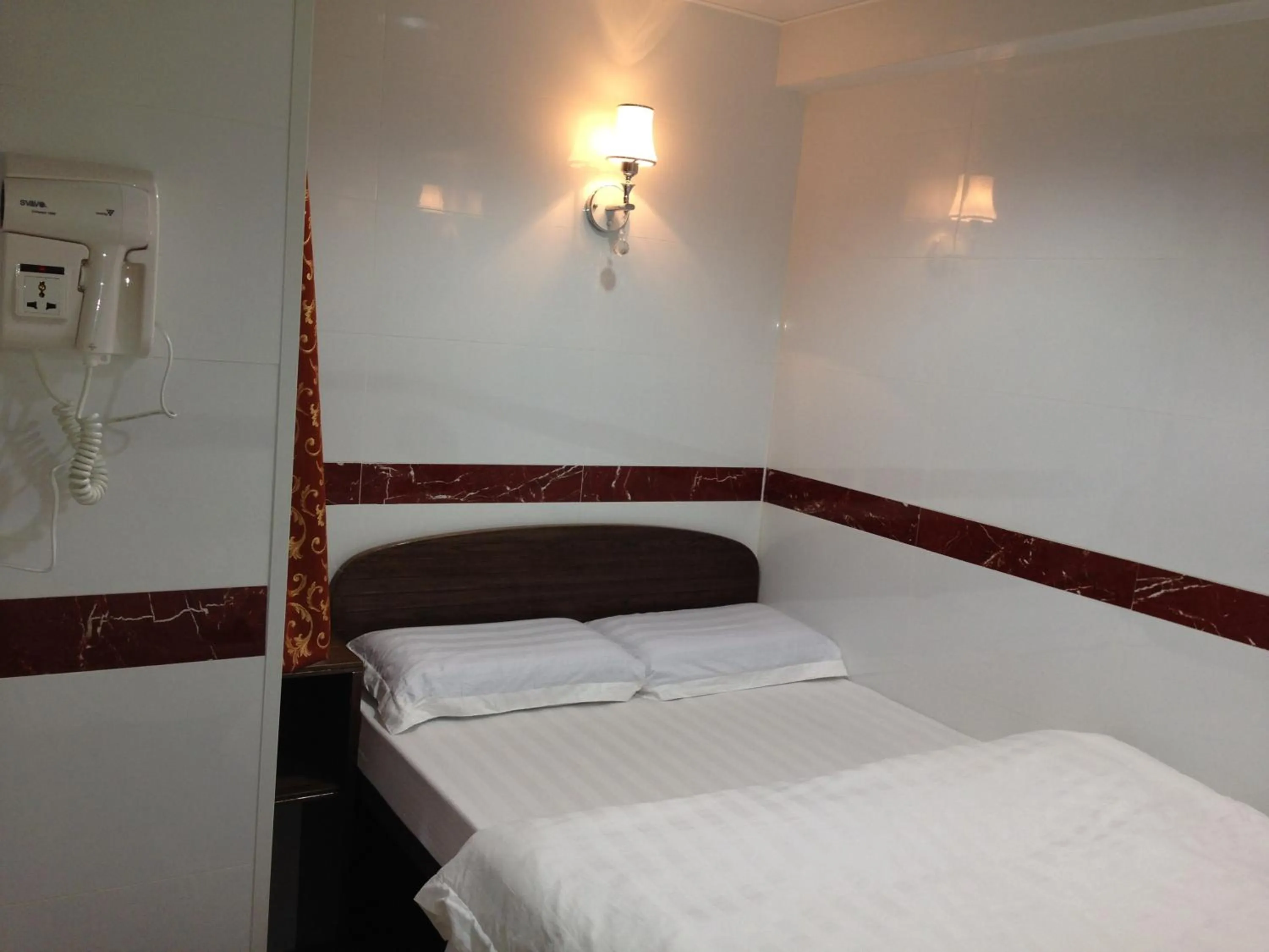 Photo of the whole room, Bed in Australia Lounge