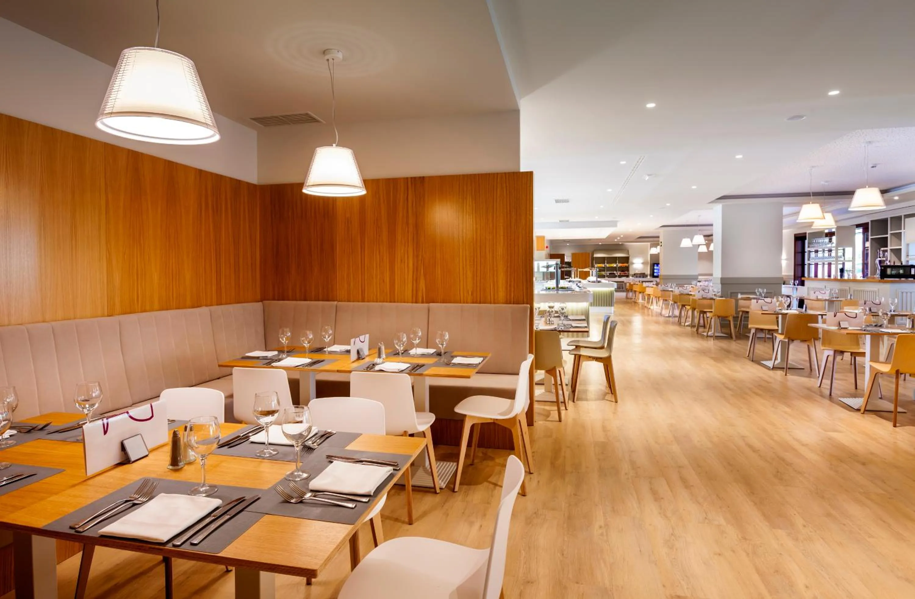 Restaurant/places to eat in Barceló Marbella