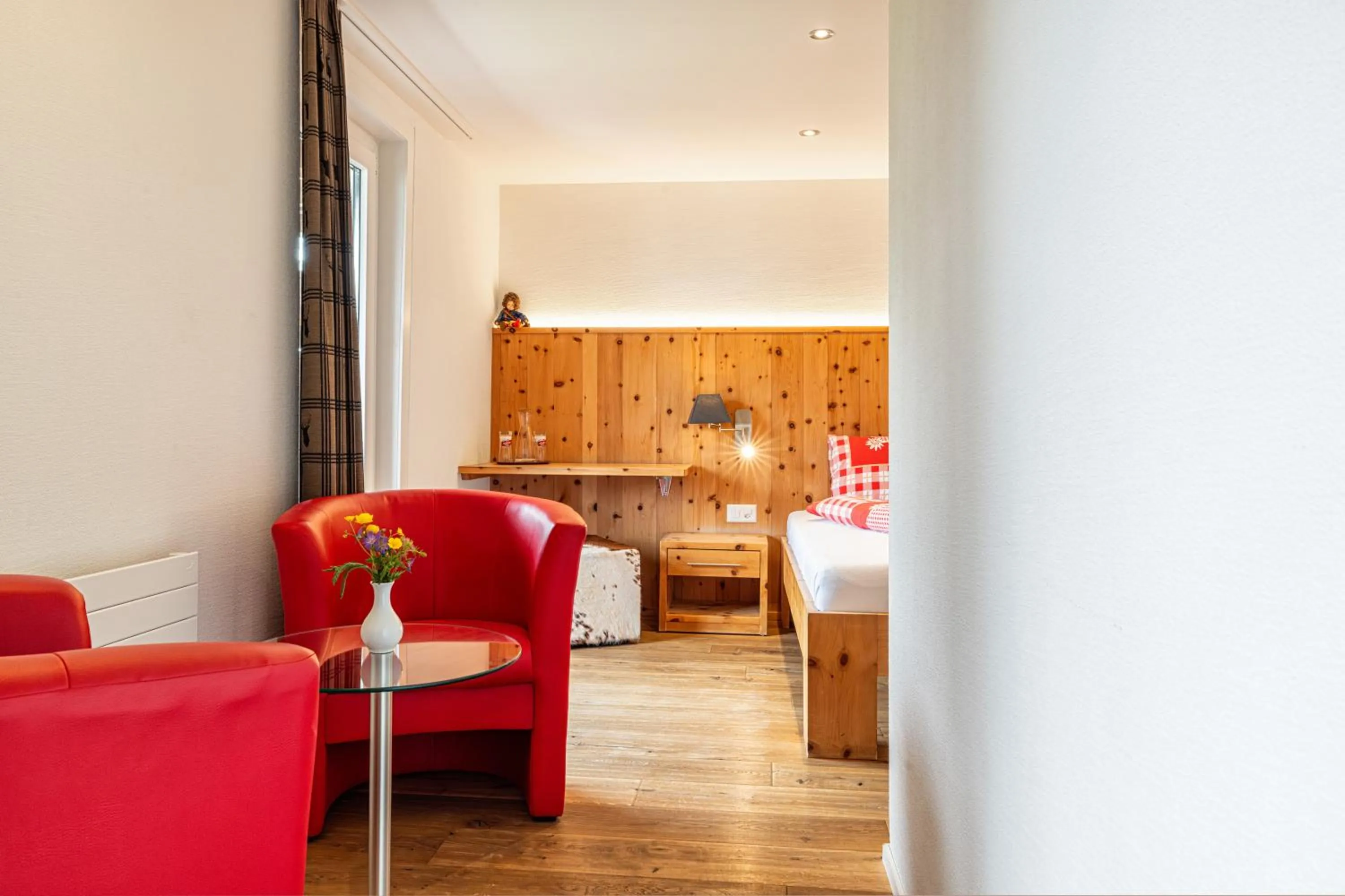 Seating area, Bed in Erzhorn