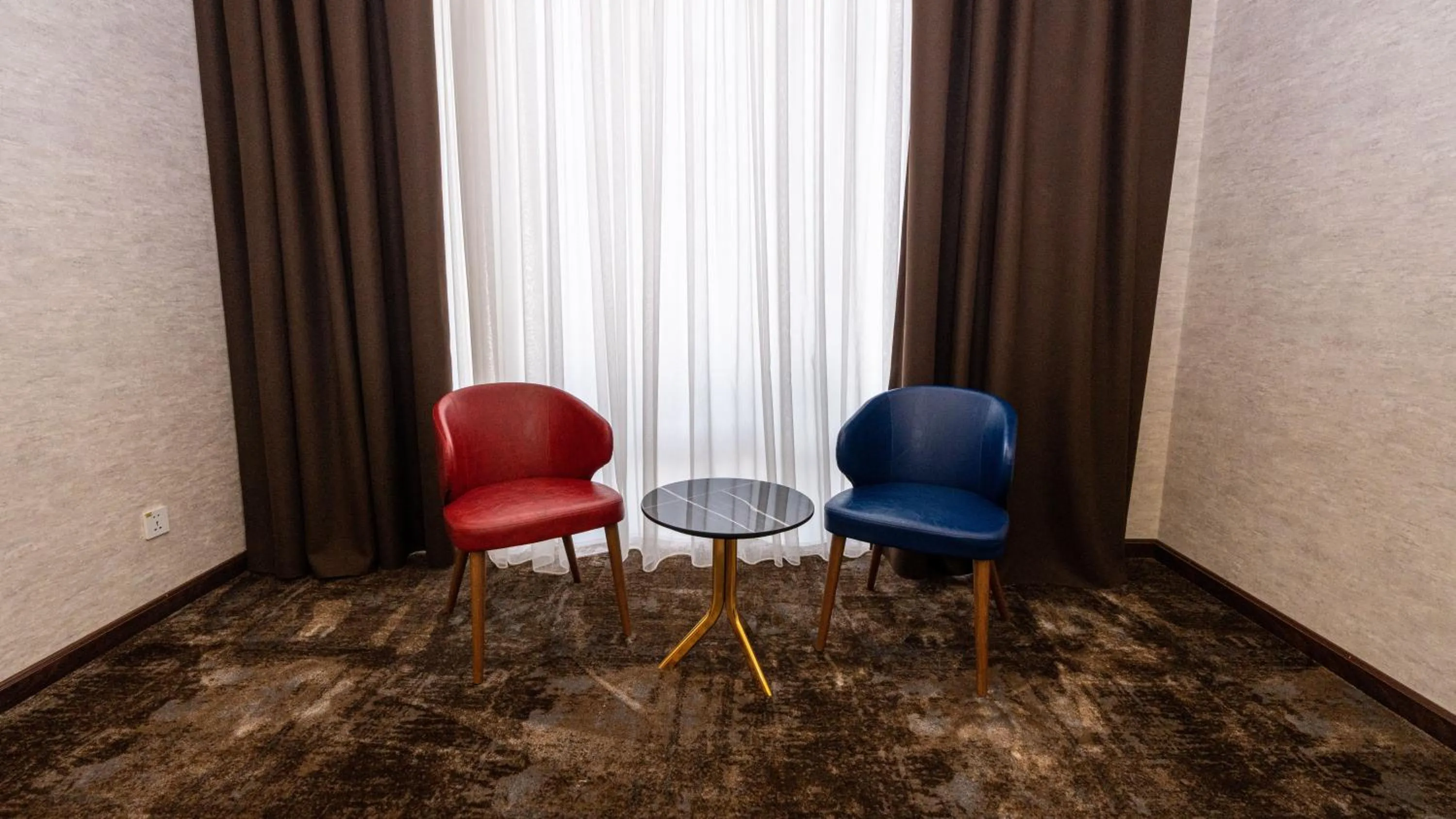 Seating area in Garnet Hotel Tashkent