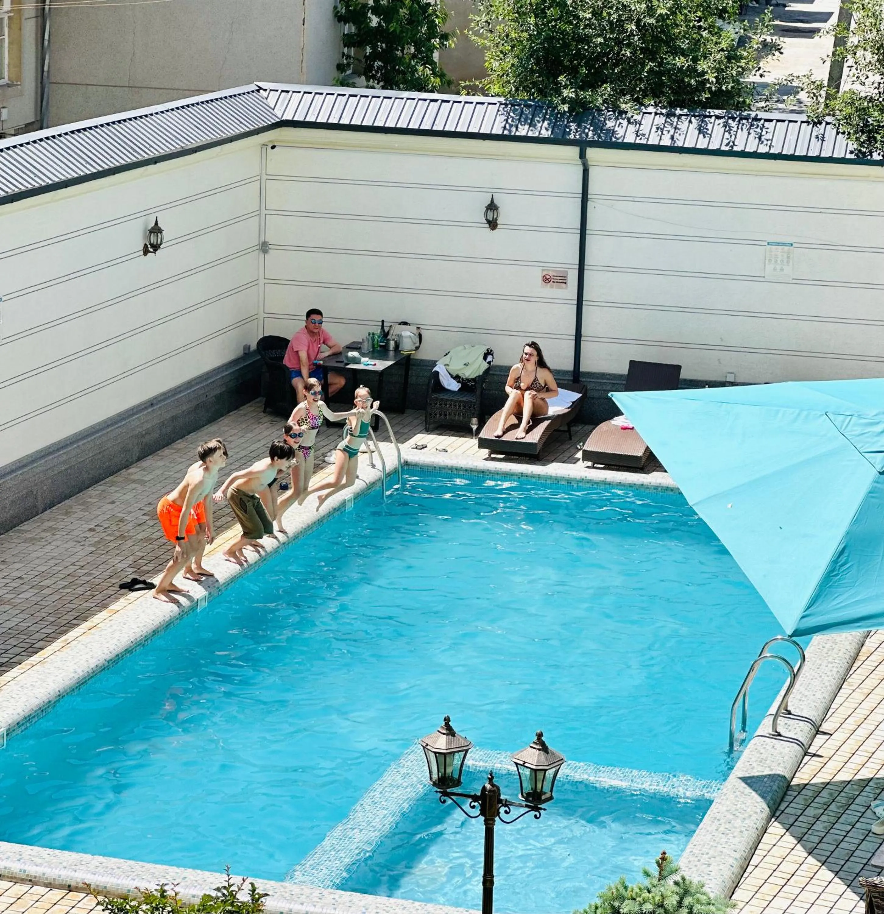 Day in Garnet Hotel Tashkent