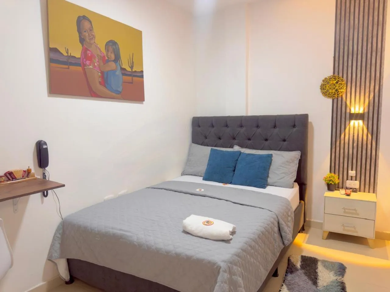 Bed in ANAJIRAWAA HOTEL