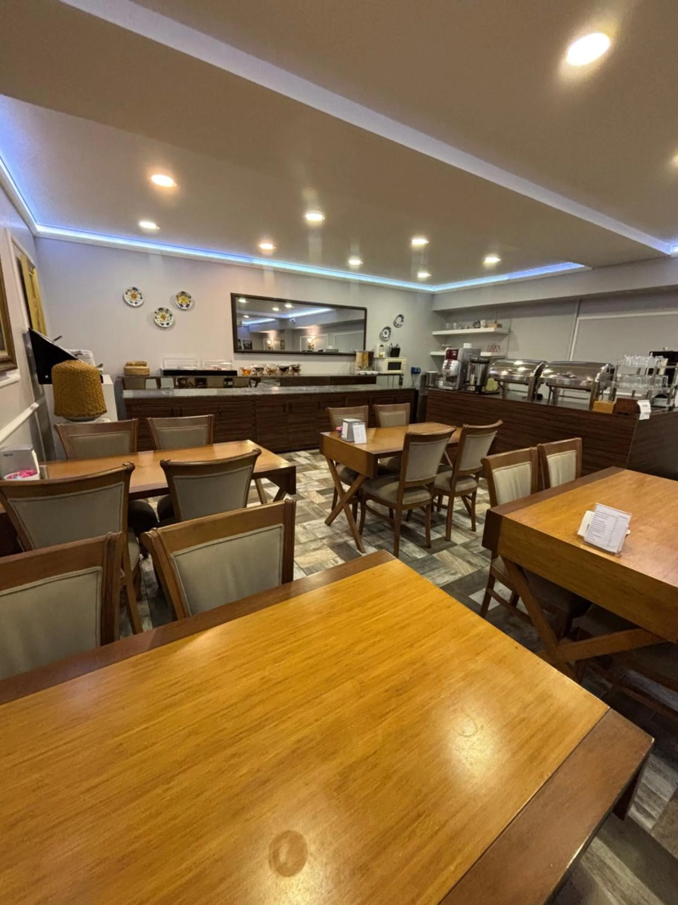 Restaurant/places to eat in Wame Suite Hotel Nisantasi