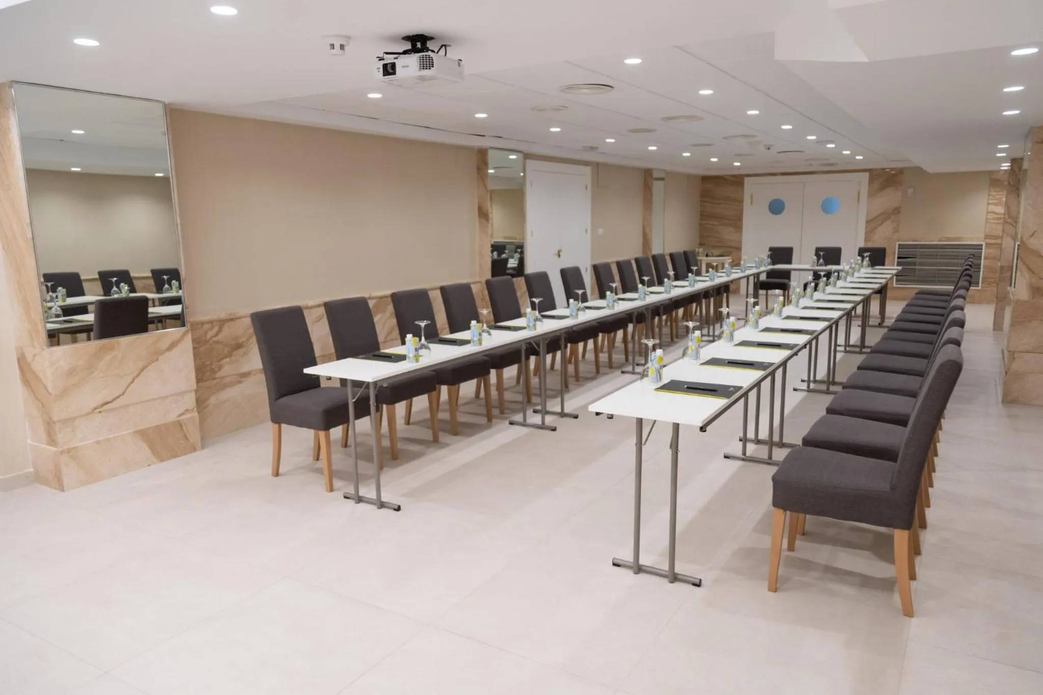 Meeting/conference room in Sercotel Alfonso XIII