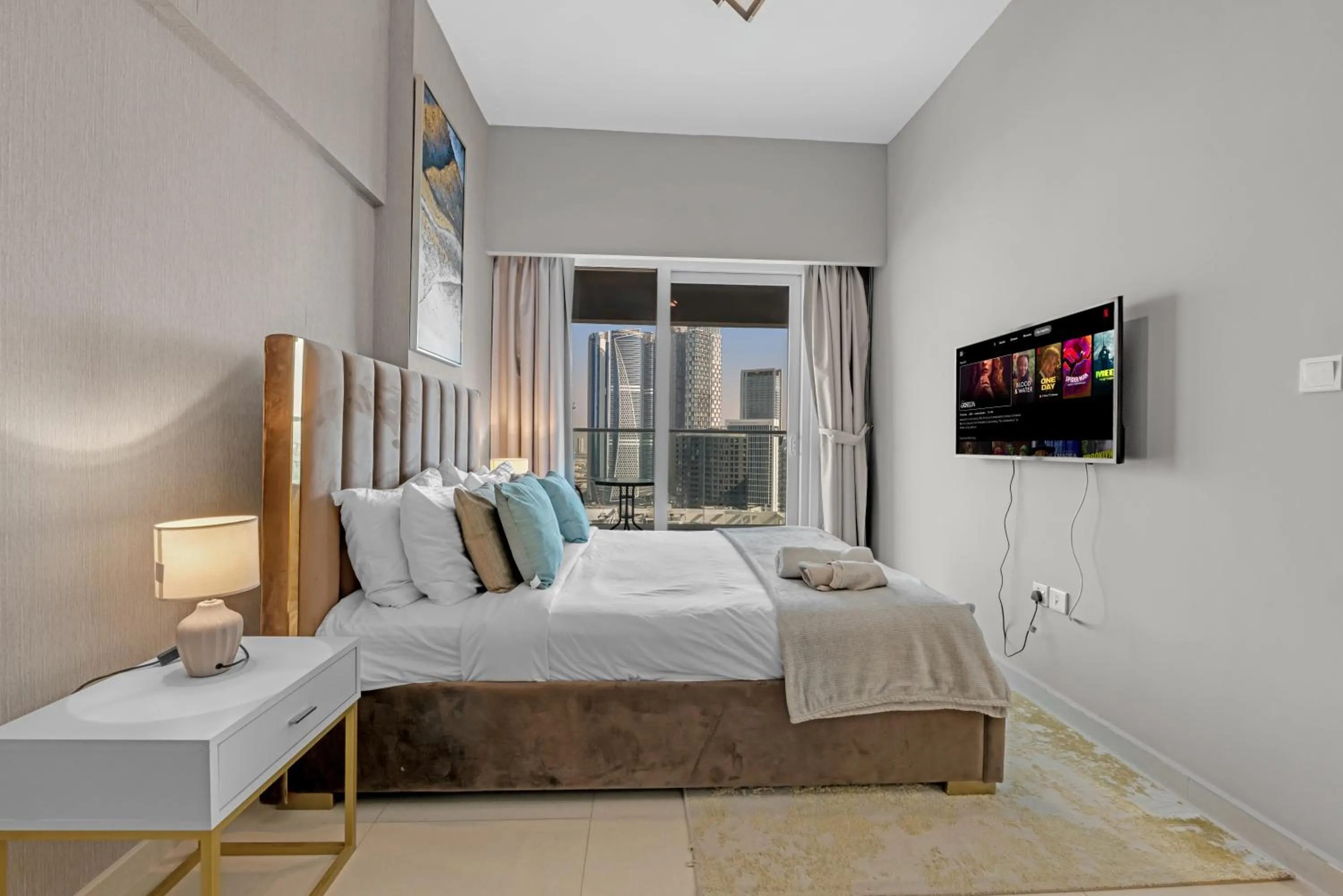 Photo of the whole room, Bed in Wonderful Reva Aparthotel Downtown