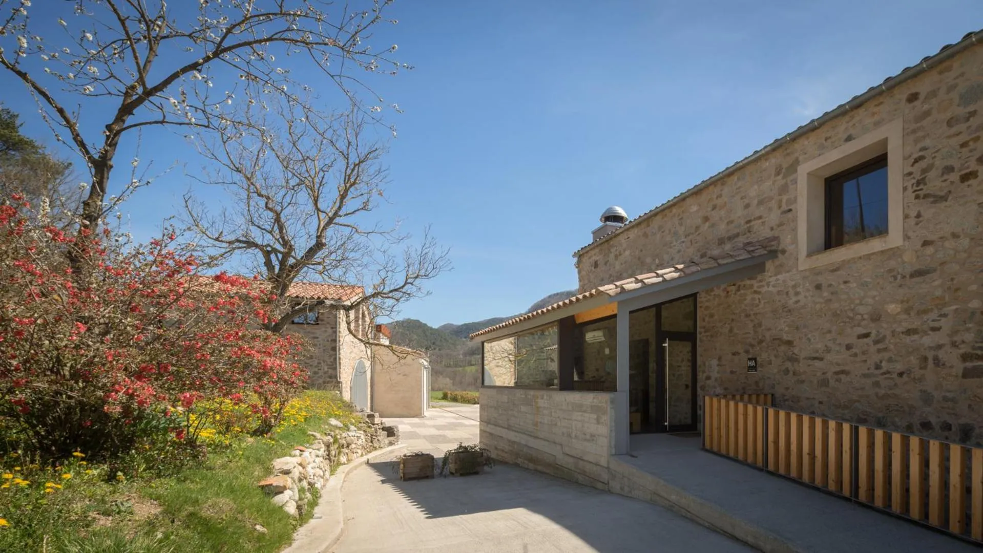 Property building in Les Planes del Grau