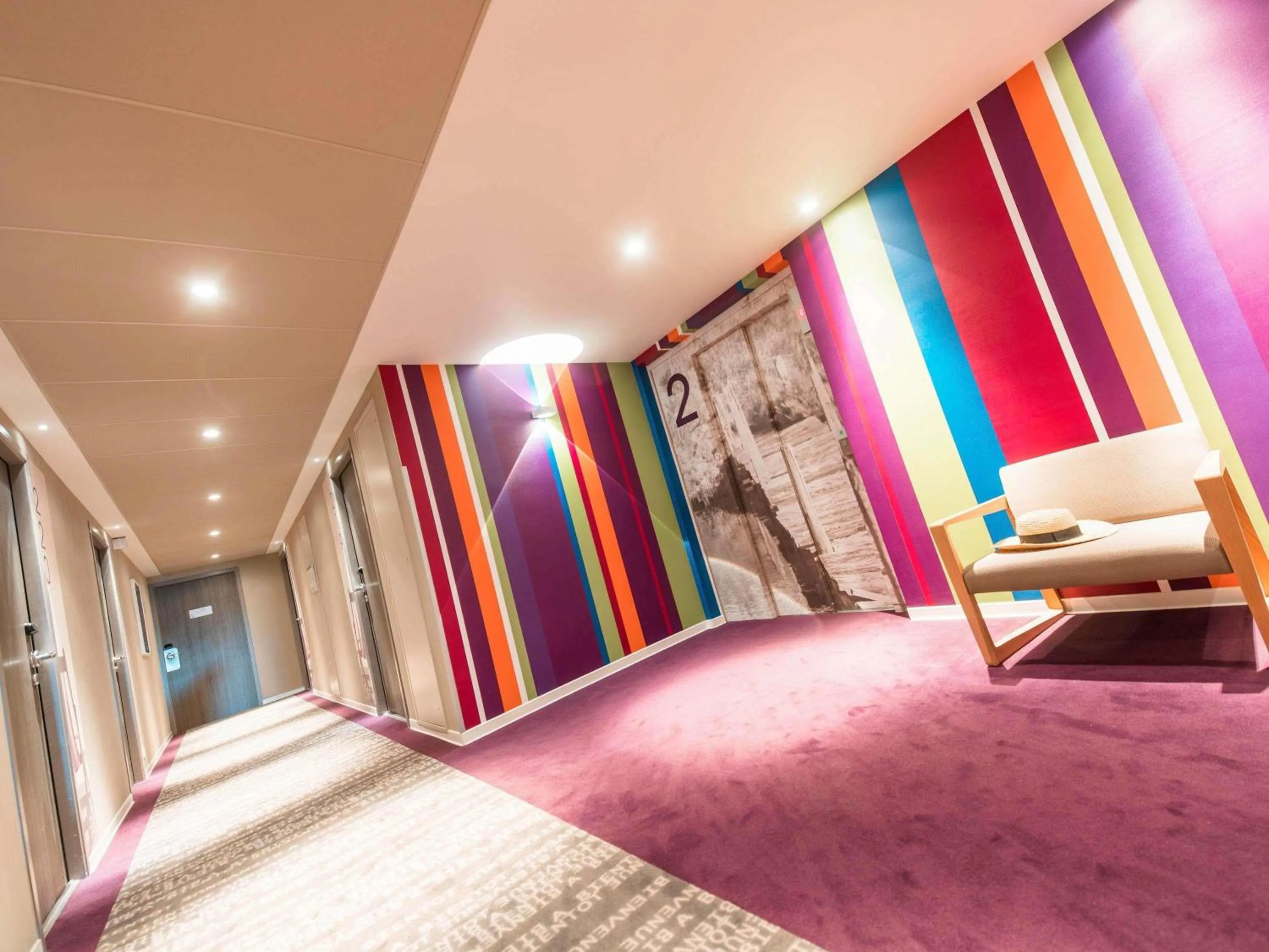 Property building, Bed in ibis Styles Les Sables Olonne