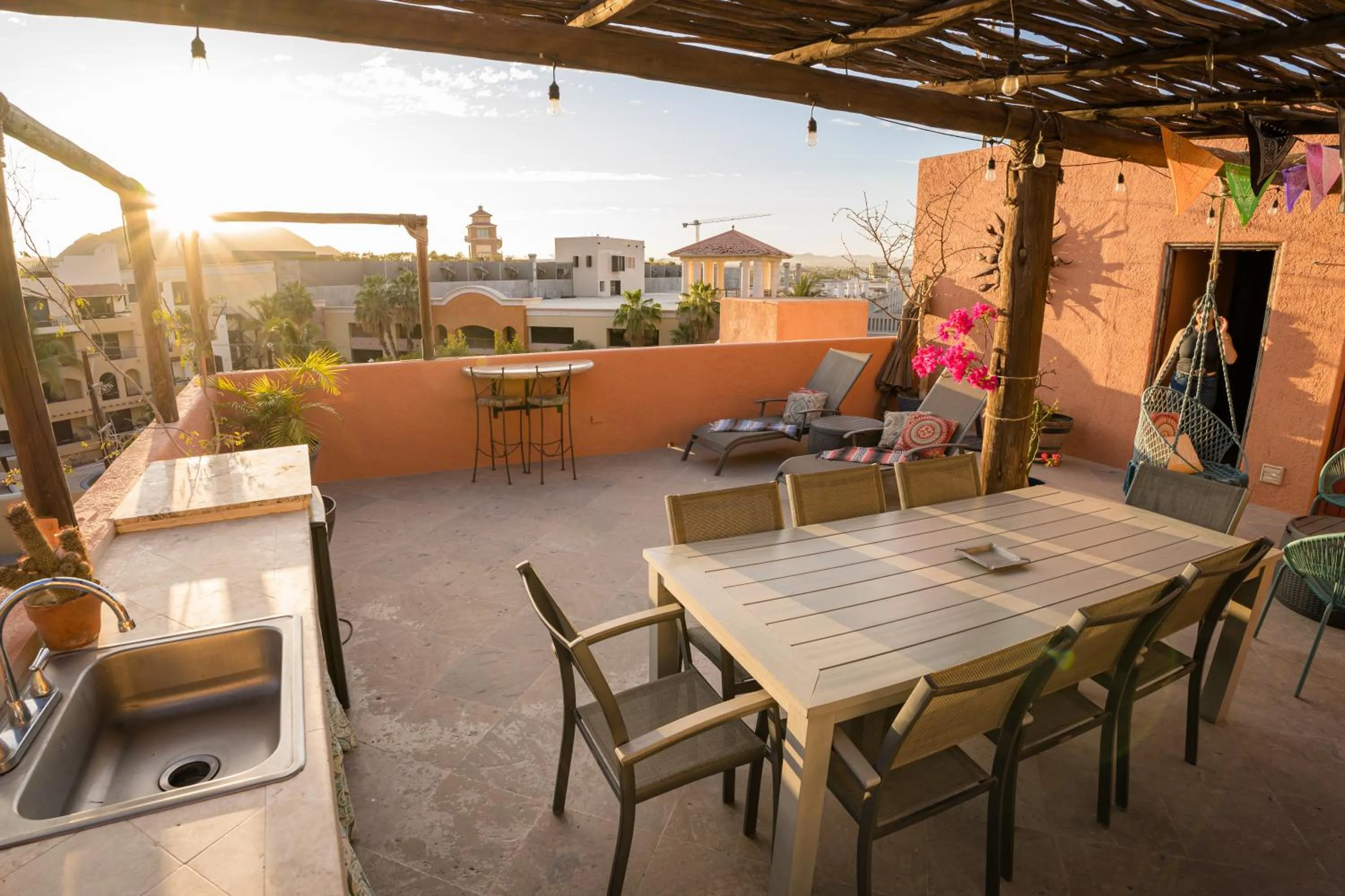 Cabo's Hidden Gem! Steps to the Marina or Beach