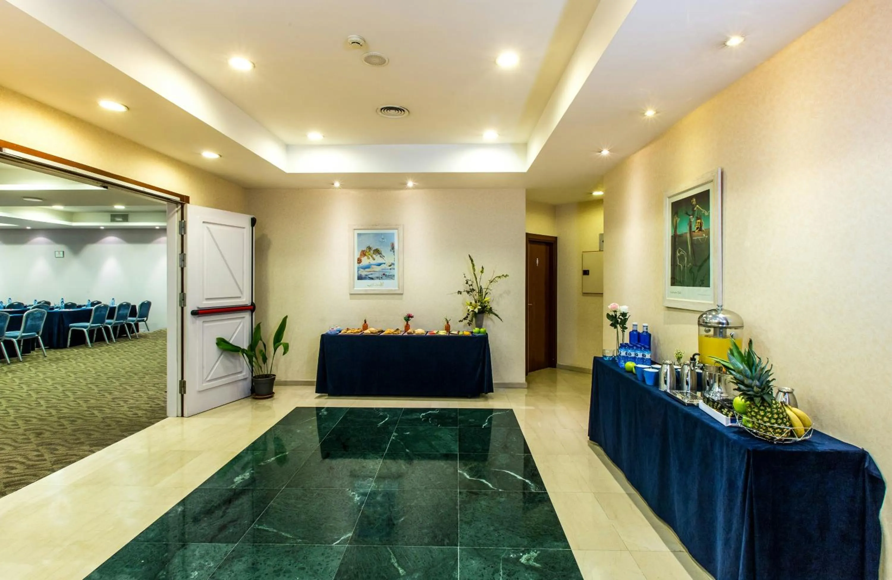 Meeting/conference room in Leonardo Hotel Barcelona Gran Via