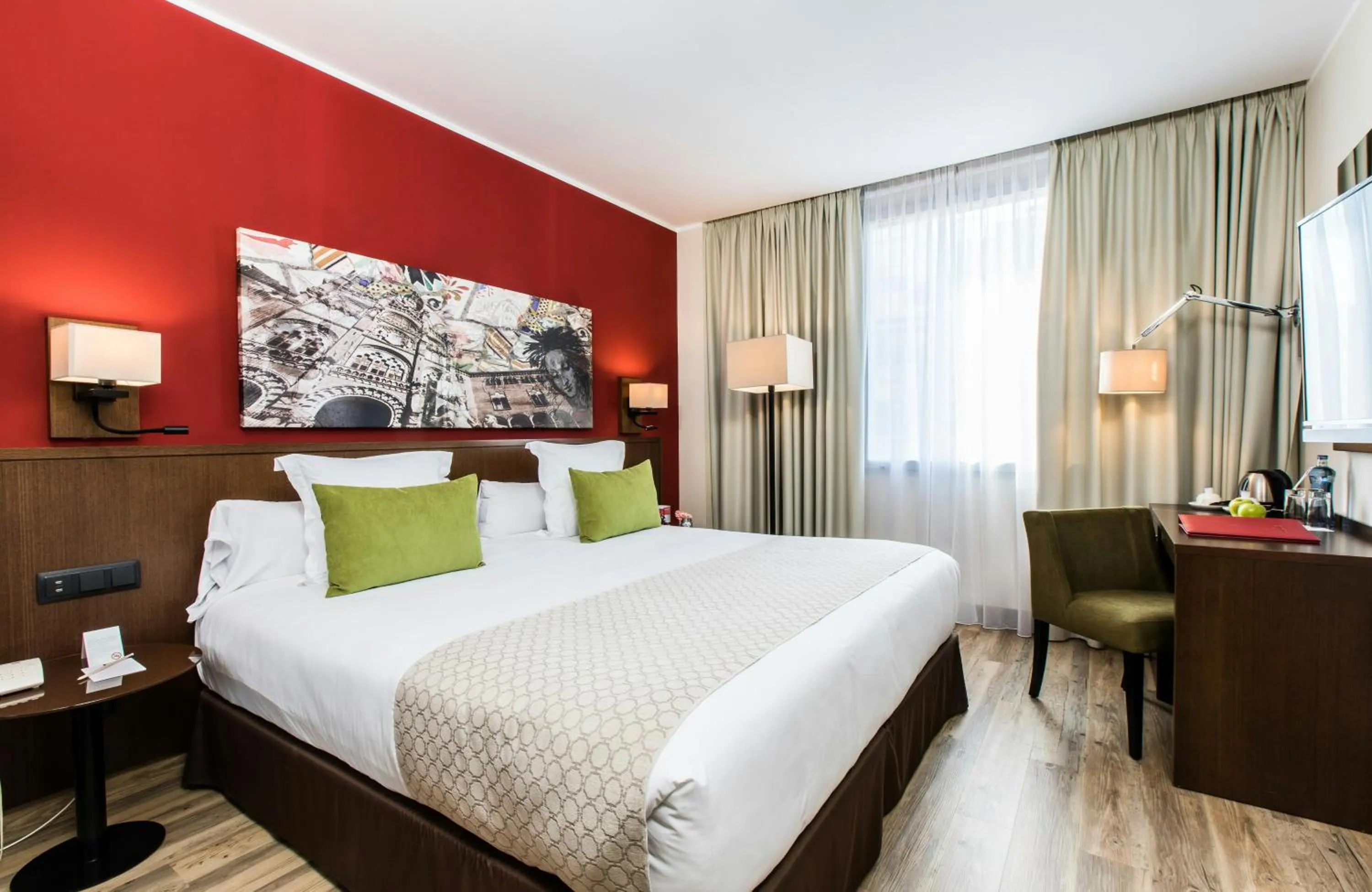Photo of the whole room, Bed in Leonardo Hotel Barcelona Gran Via