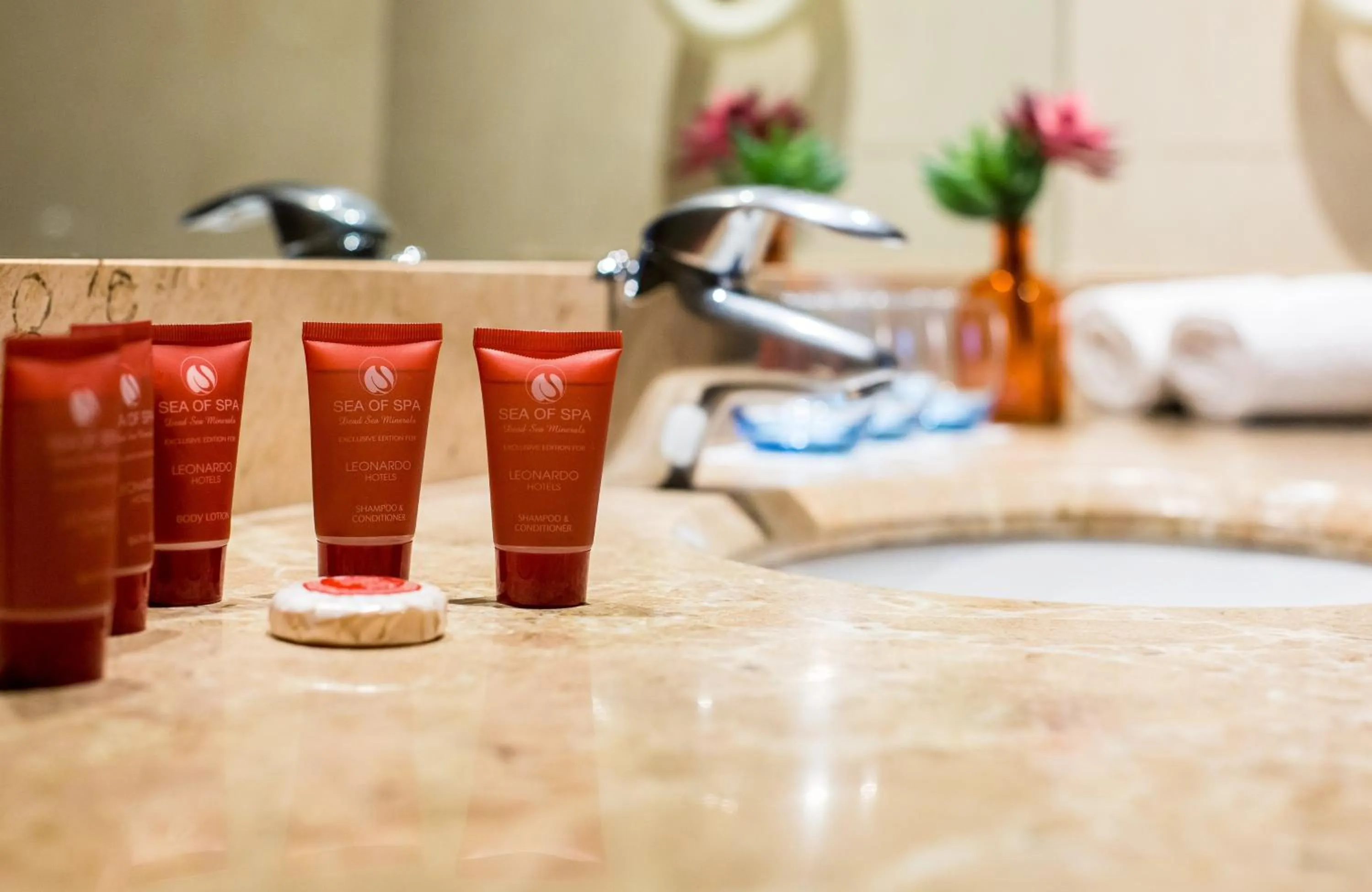 Bathroom in Leonardo Hotel Barcelona Gran Via