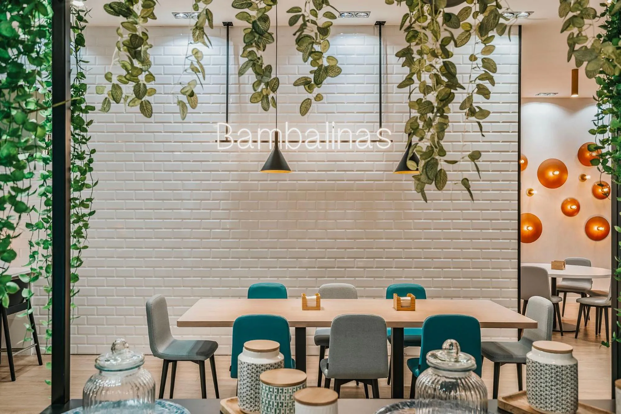 Restaurant/places to eat in Dorma Coliseum