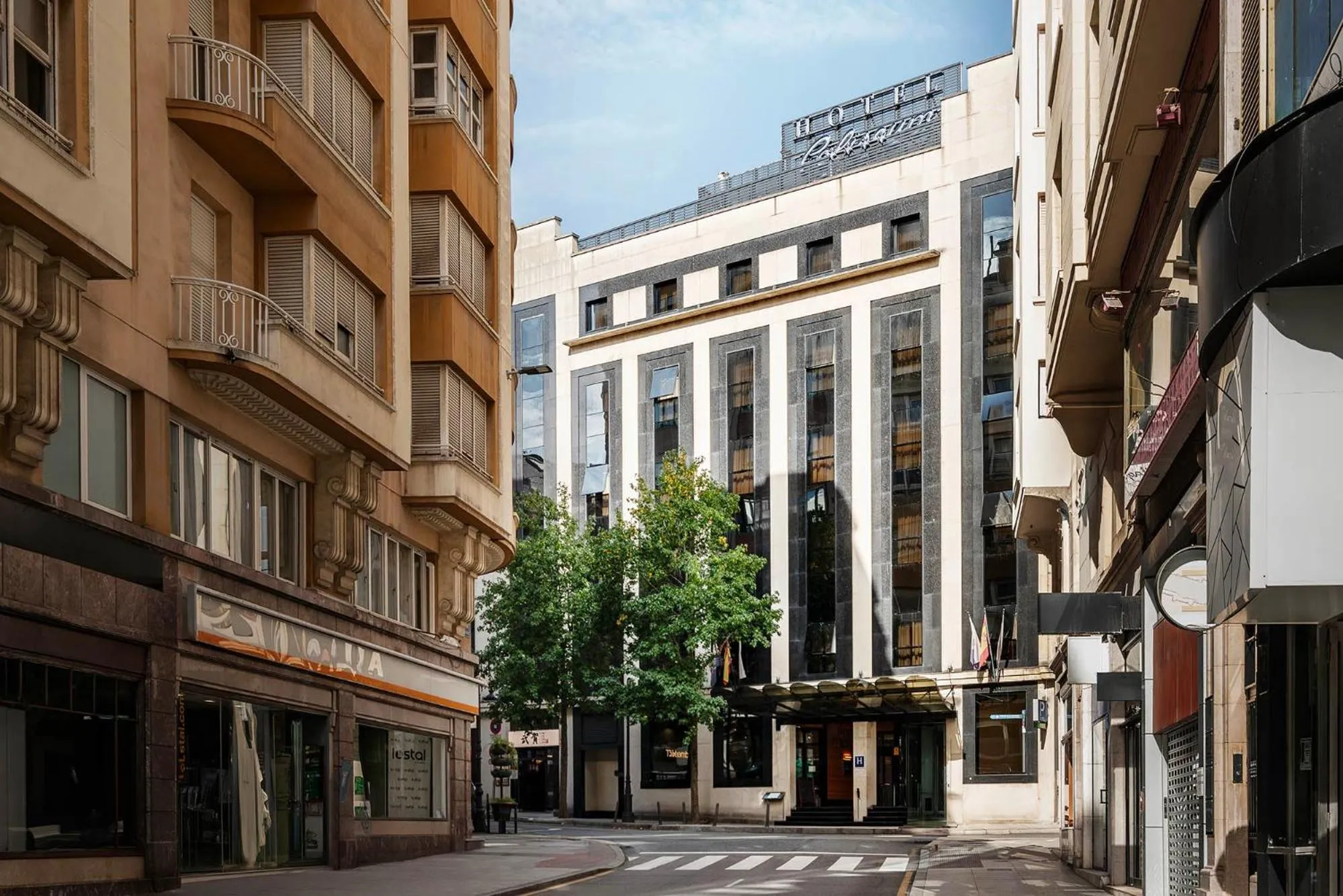 Facade/entrance in Dorma Coliseum