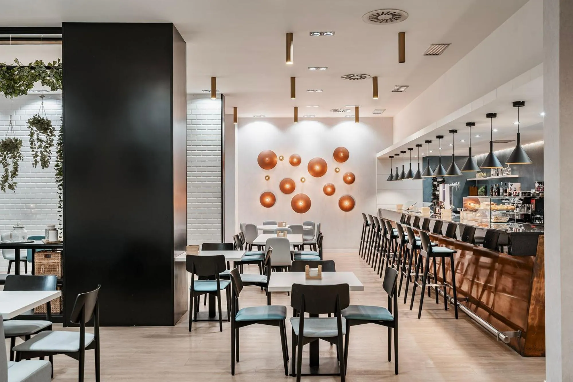 Restaurant/places to eat in Dorma Coliseum