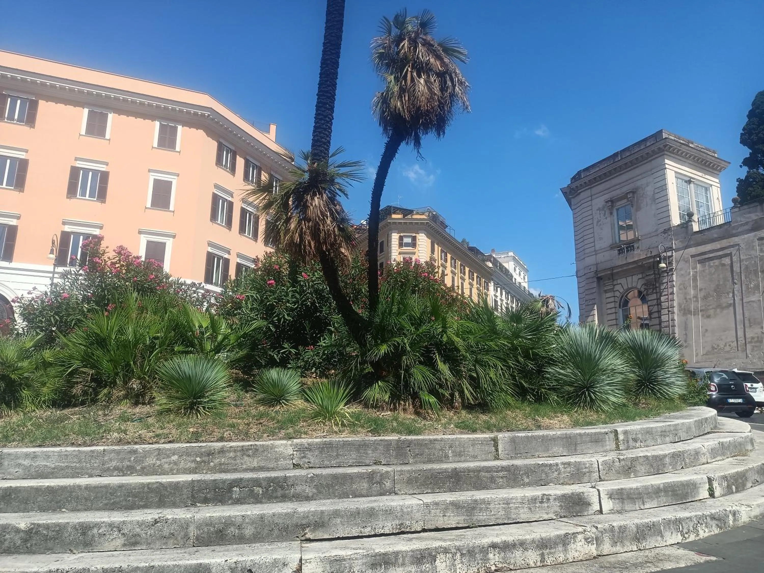 Property building in Sweet Dreams Roma