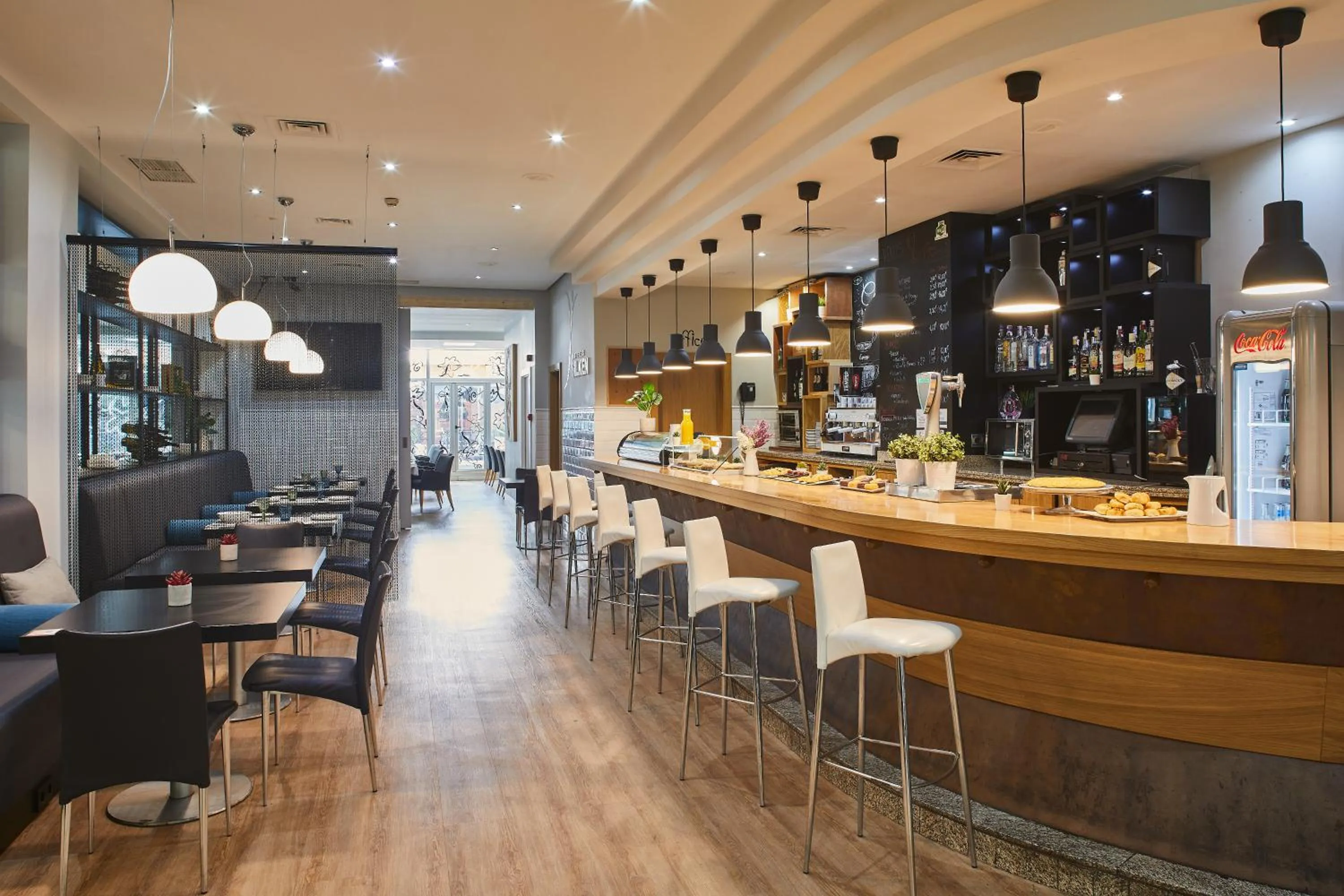 Communal lounge/ TV room in Silken Juan de Austria