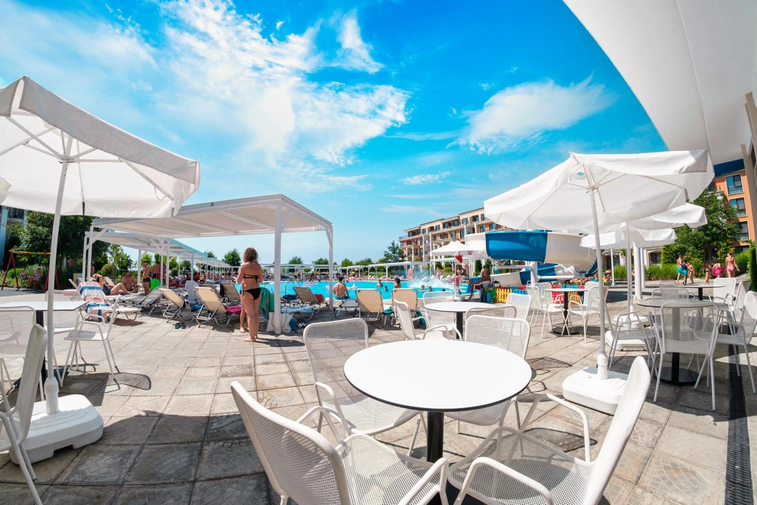 Restaurant/places to eat in Premier Fort Beach Hotel