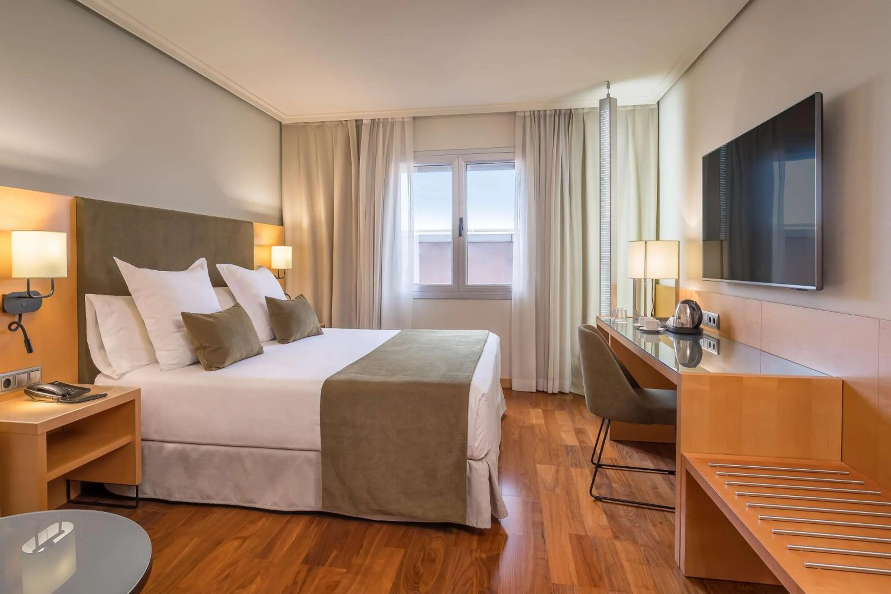 Bedroom, Bed in Barceló Murcia Siete Coronas