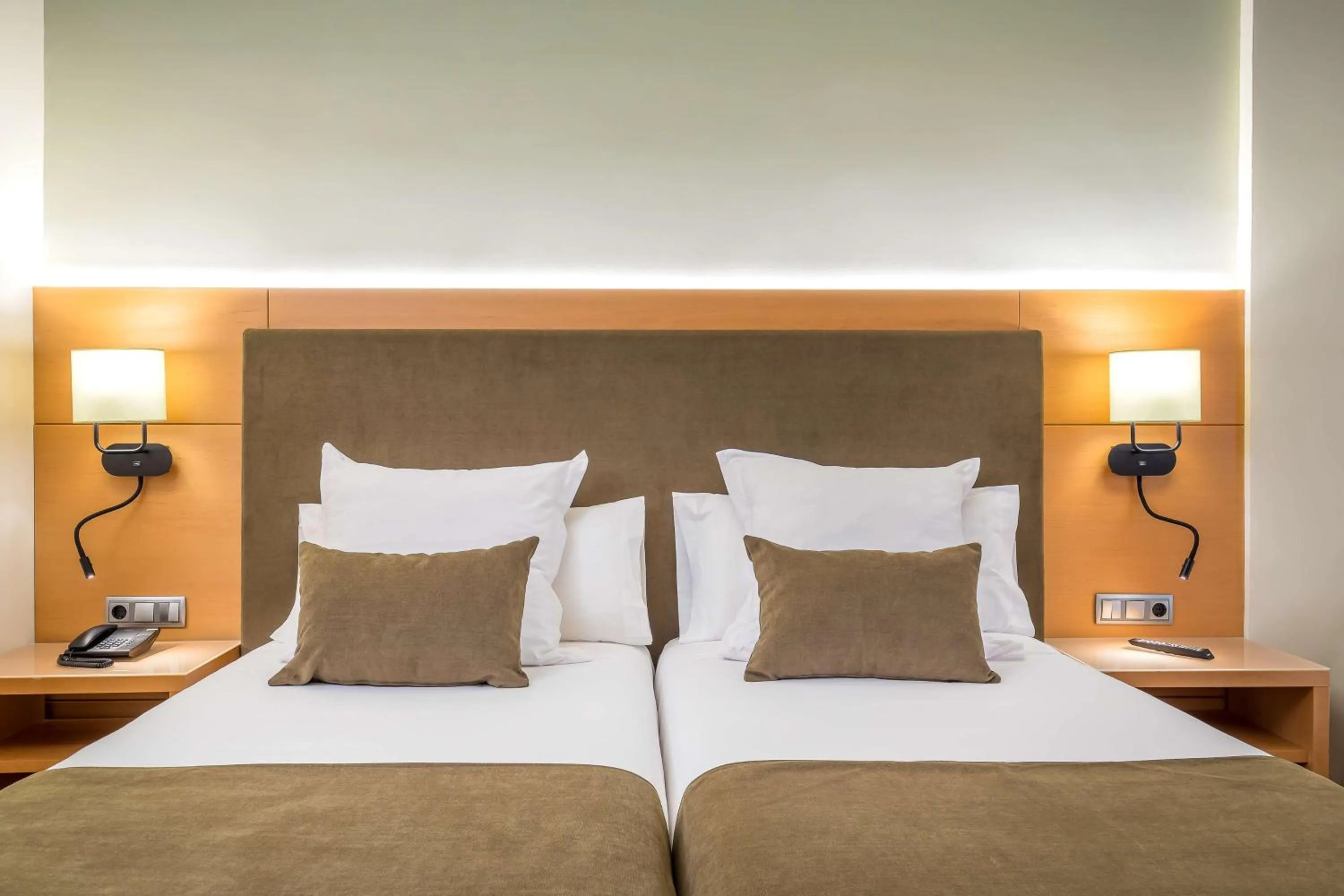 Bedroom, Bed in Barceló Murcia Siete Coronas