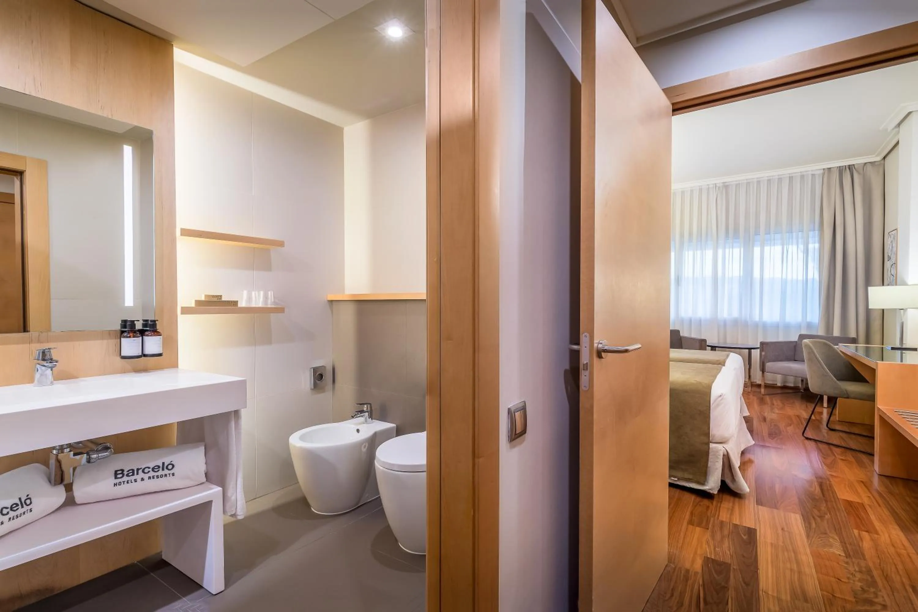 Toilet in Barceló Murcia Siete Coronas