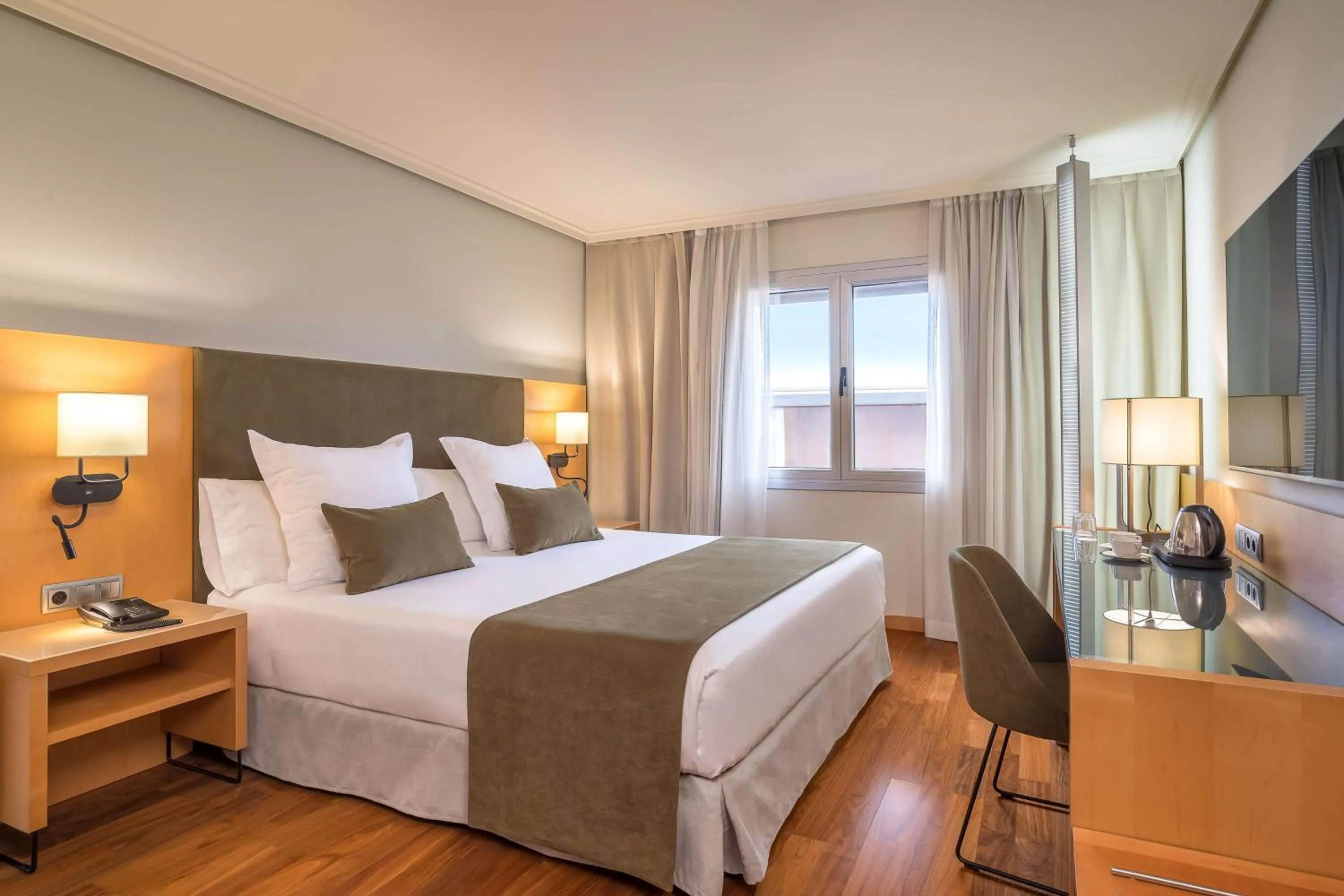 Bedroom, Bed in Barceló Murcia Siete Coronas