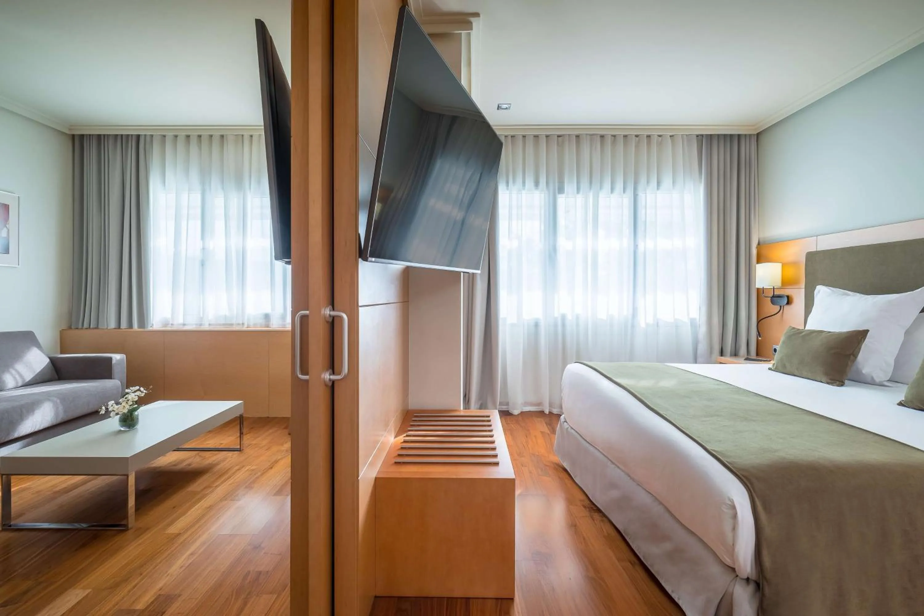 Photo of the whole room, Bed in Barceló Murcia Siete Coronas