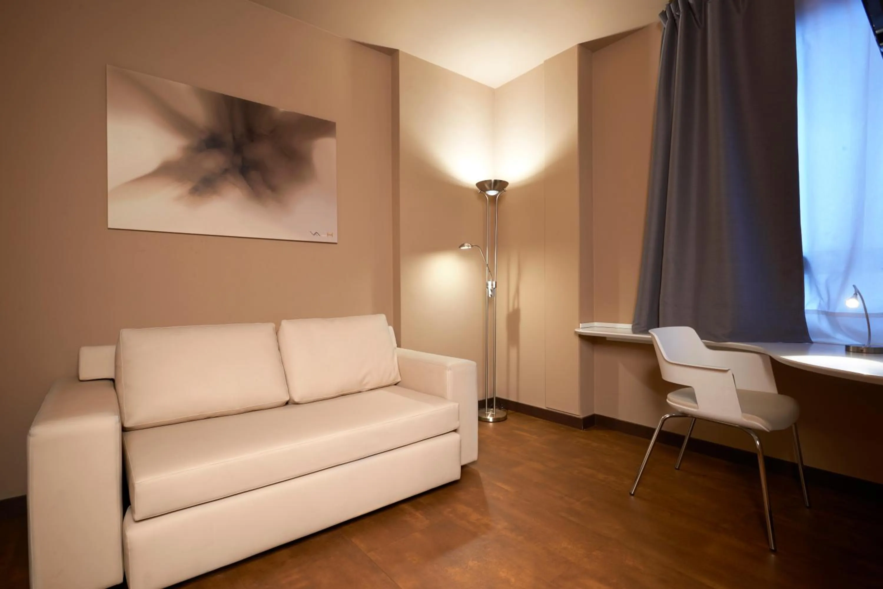 Bed in Silken Monumental Naranco