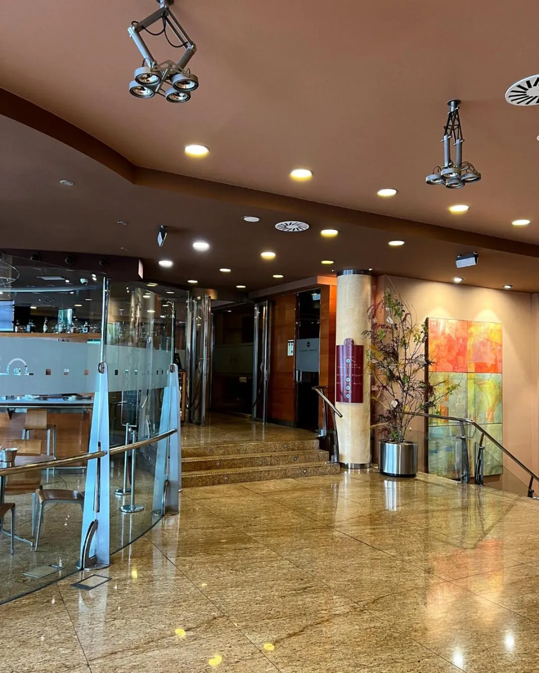 Lobby or reception in Silken Monumental Naranco