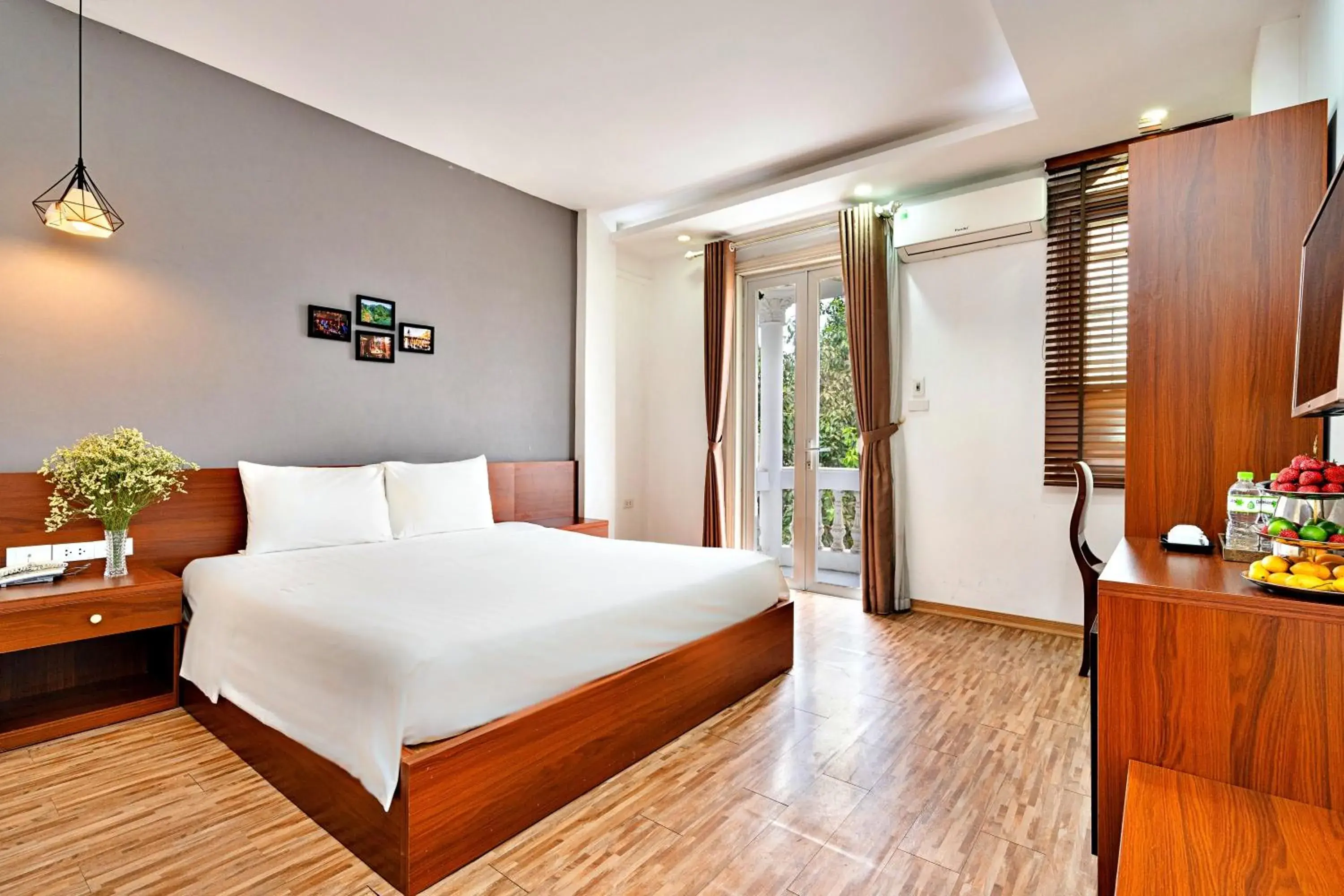 Deluxe Double Room in HANZ Ami Central Hotel Deluxe Double Room in HANZ Ami Central Hotel