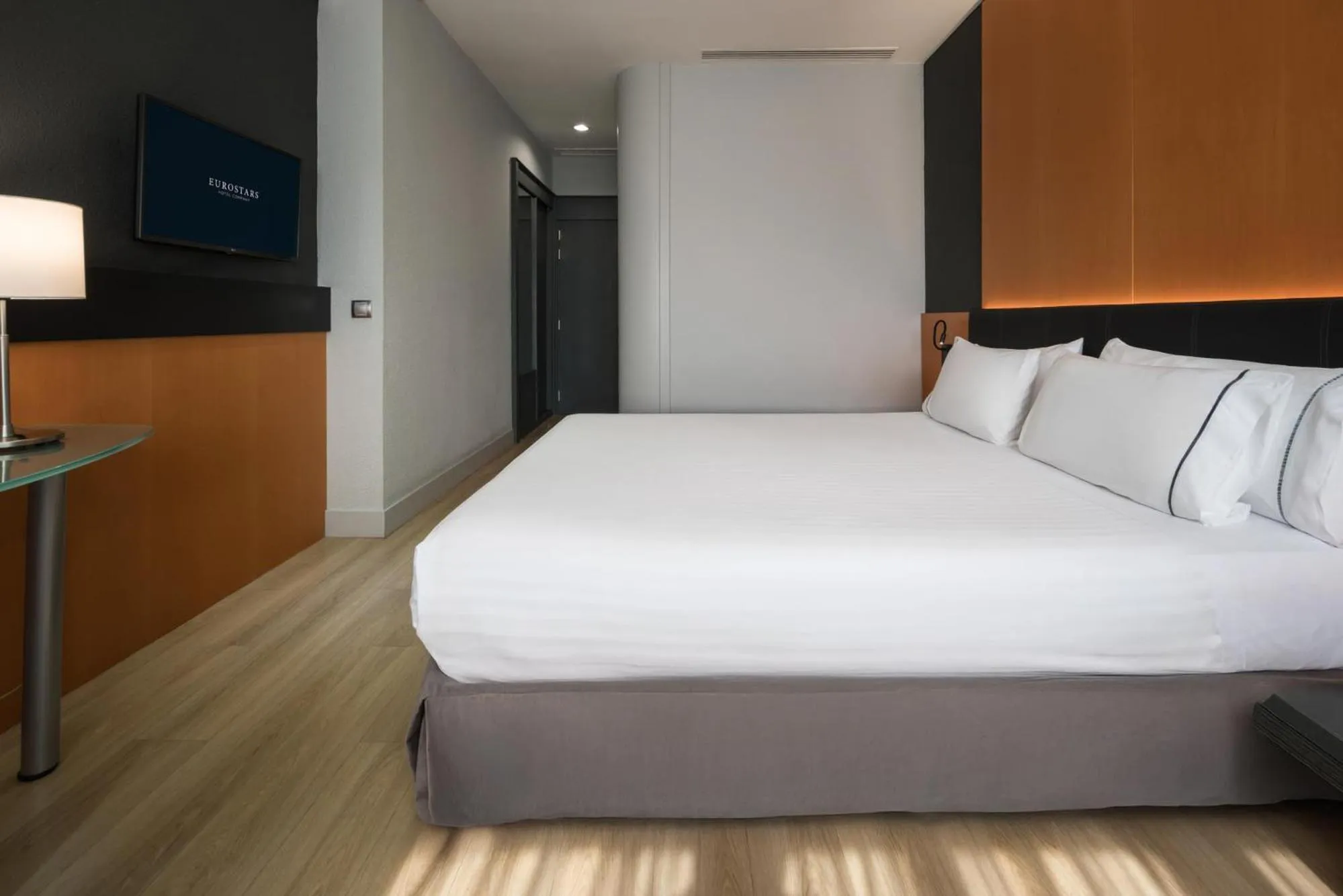 Bedroom, Bed in Eurostars Al-Ándalus Palace