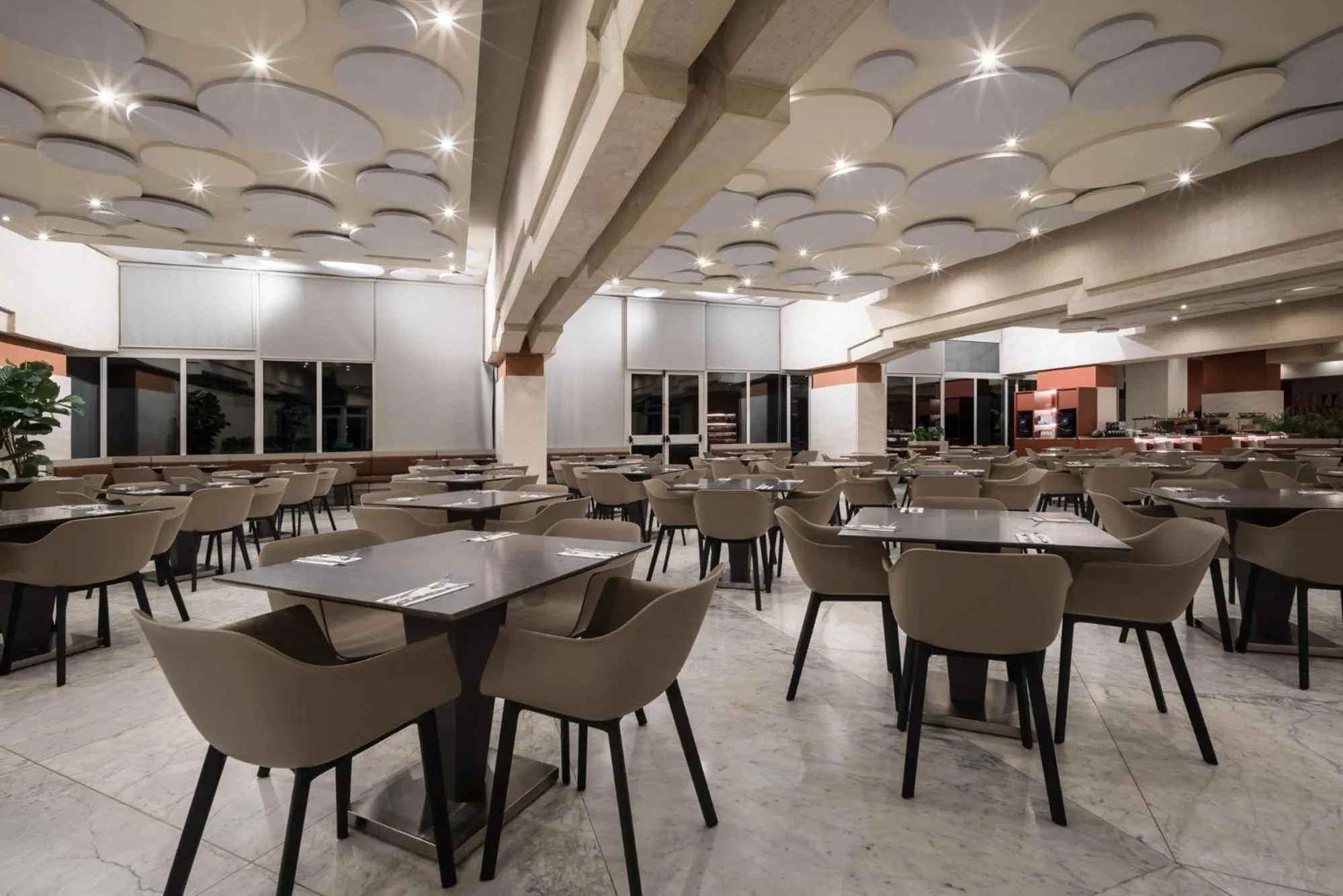 Restaurant/places to eat in Eurostars Al-Ándalus Palace