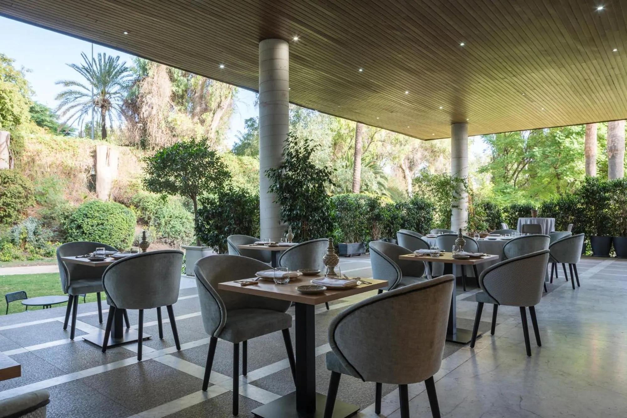 Restaurant/places to eat in Eurostars Al-Ándalus Palace