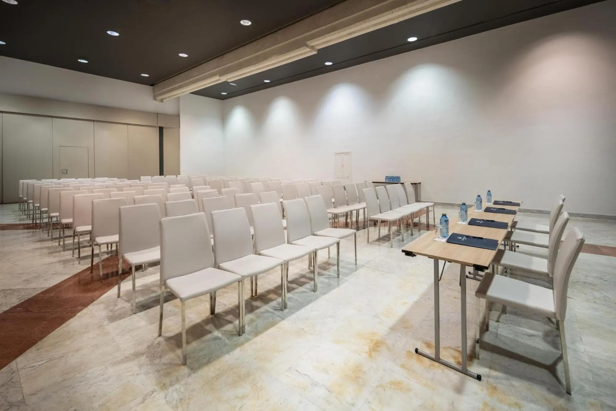 Meeting/conference room in Eurostars Al-Ándalus Palace