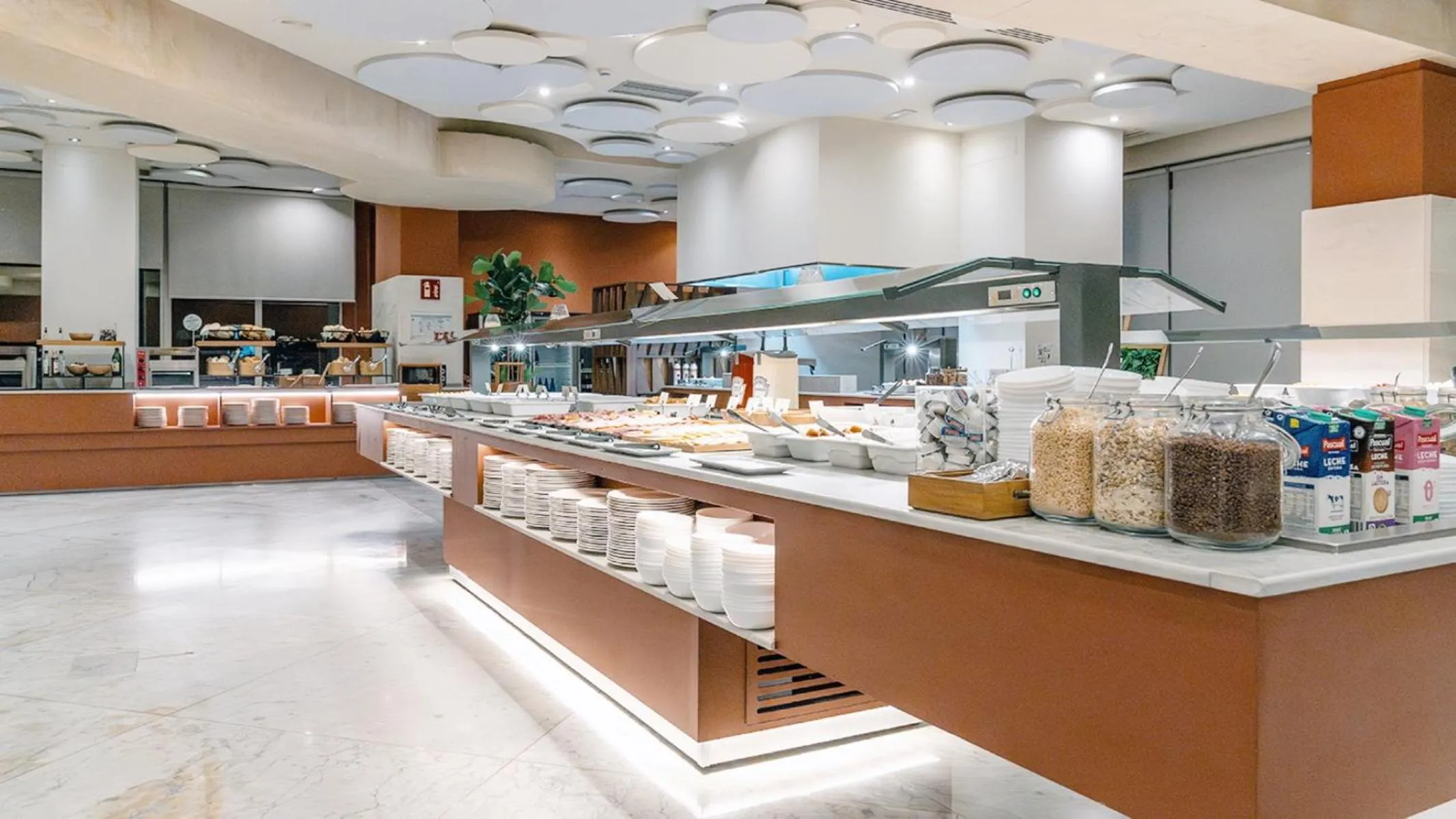 Buffet breakfast in Silken Al-Andalus Palace