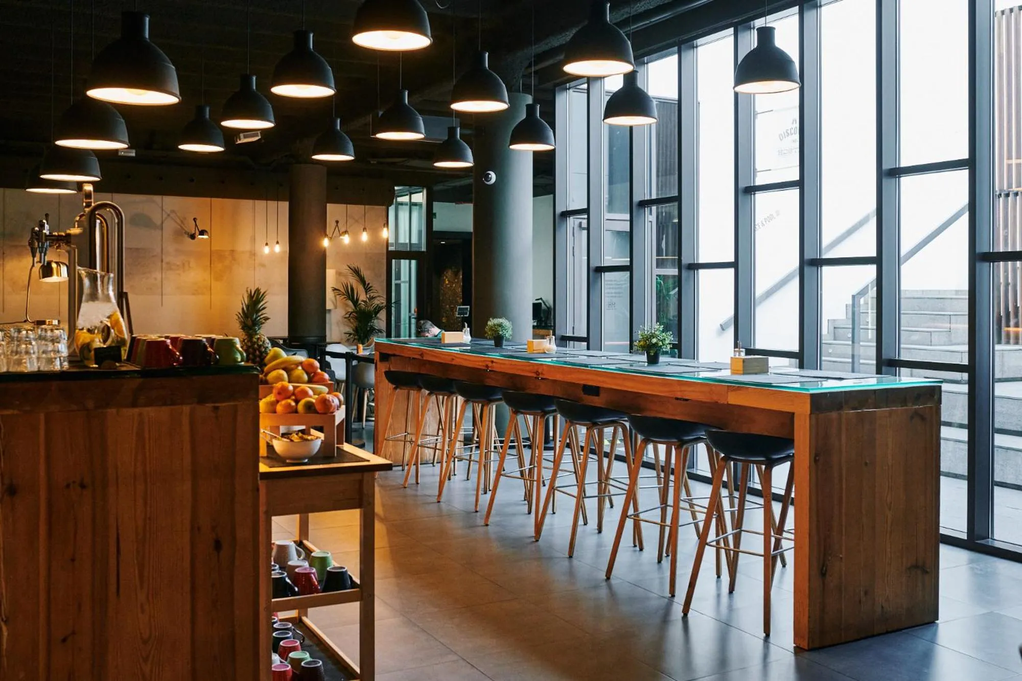 Lounge or bar in TOC Hostel Barcelona