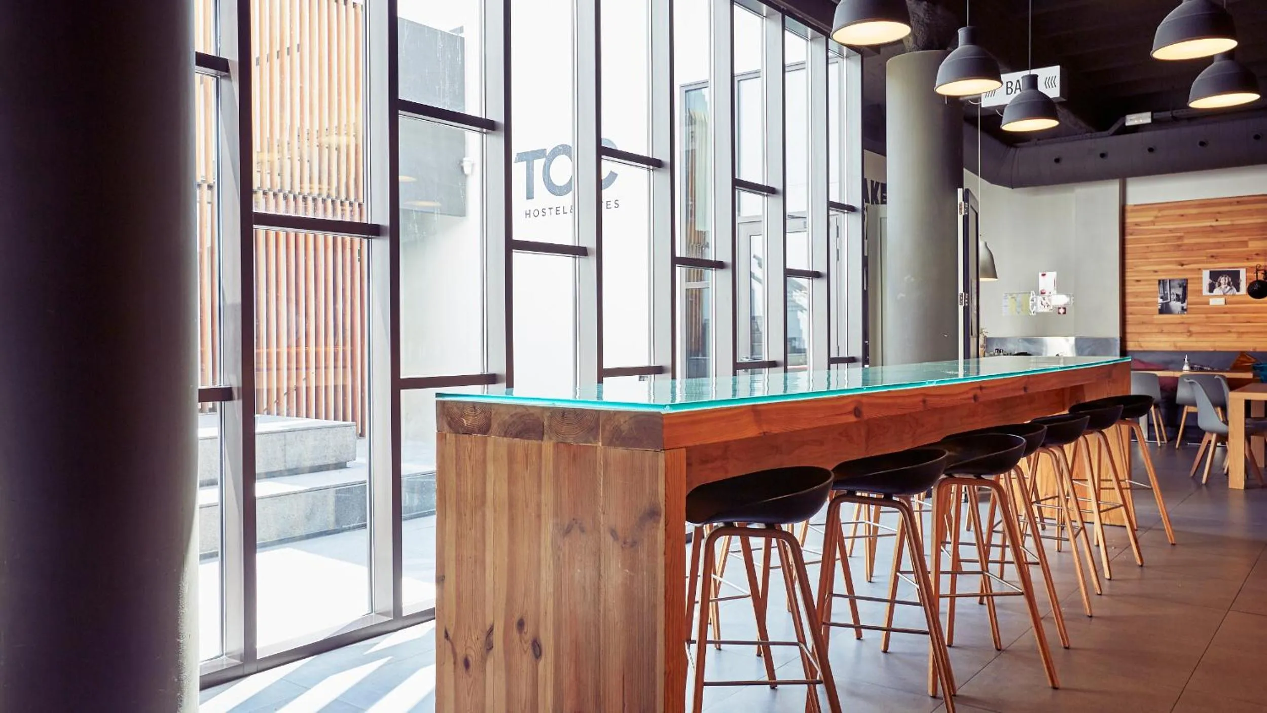 Lounge or bar in TOC Hostel Barcelona